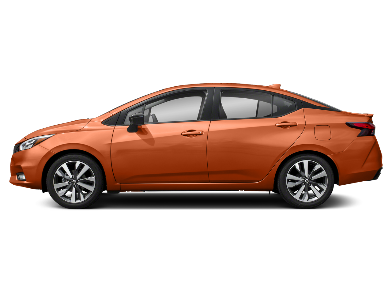 2022 Nissan Versa SR photo 2