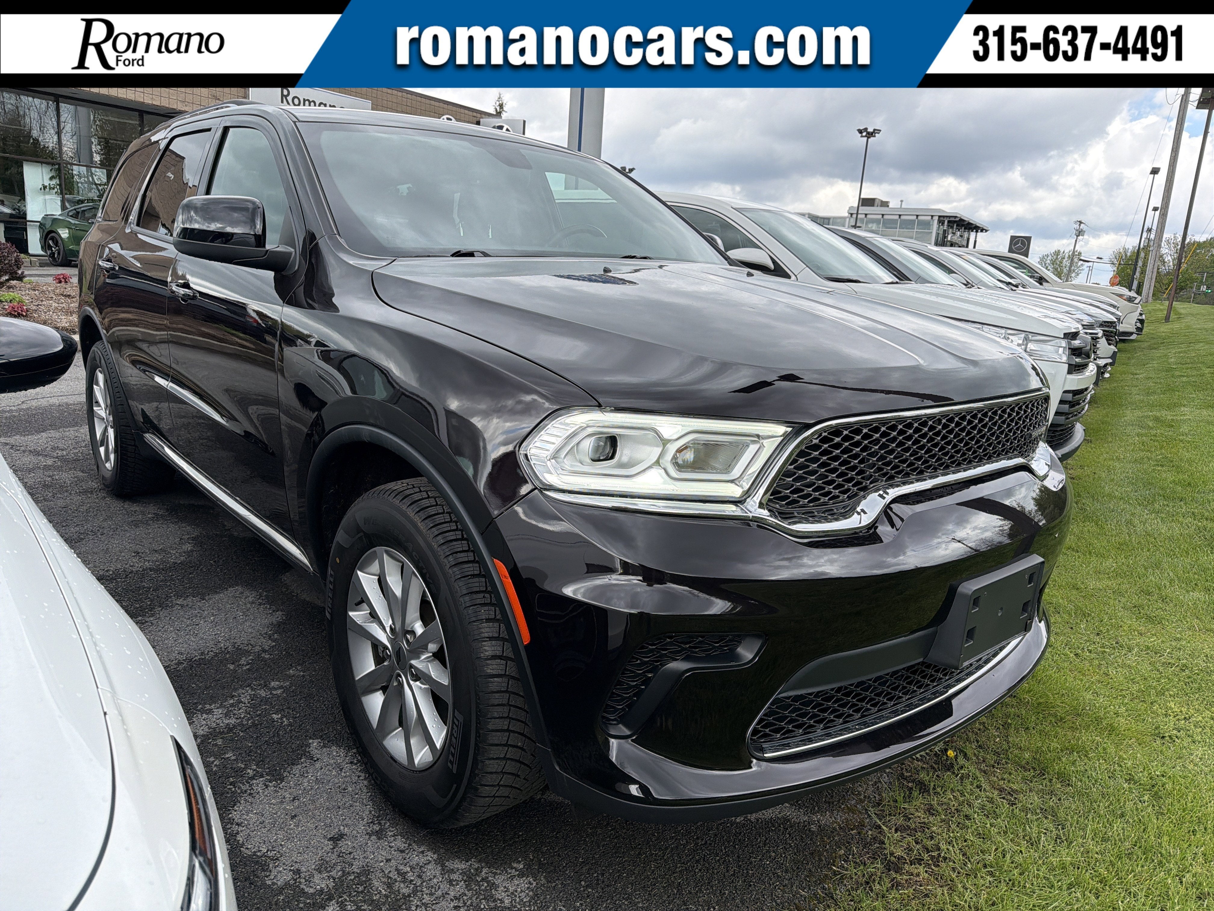2024 Dodge Durango SXT AWD's photo