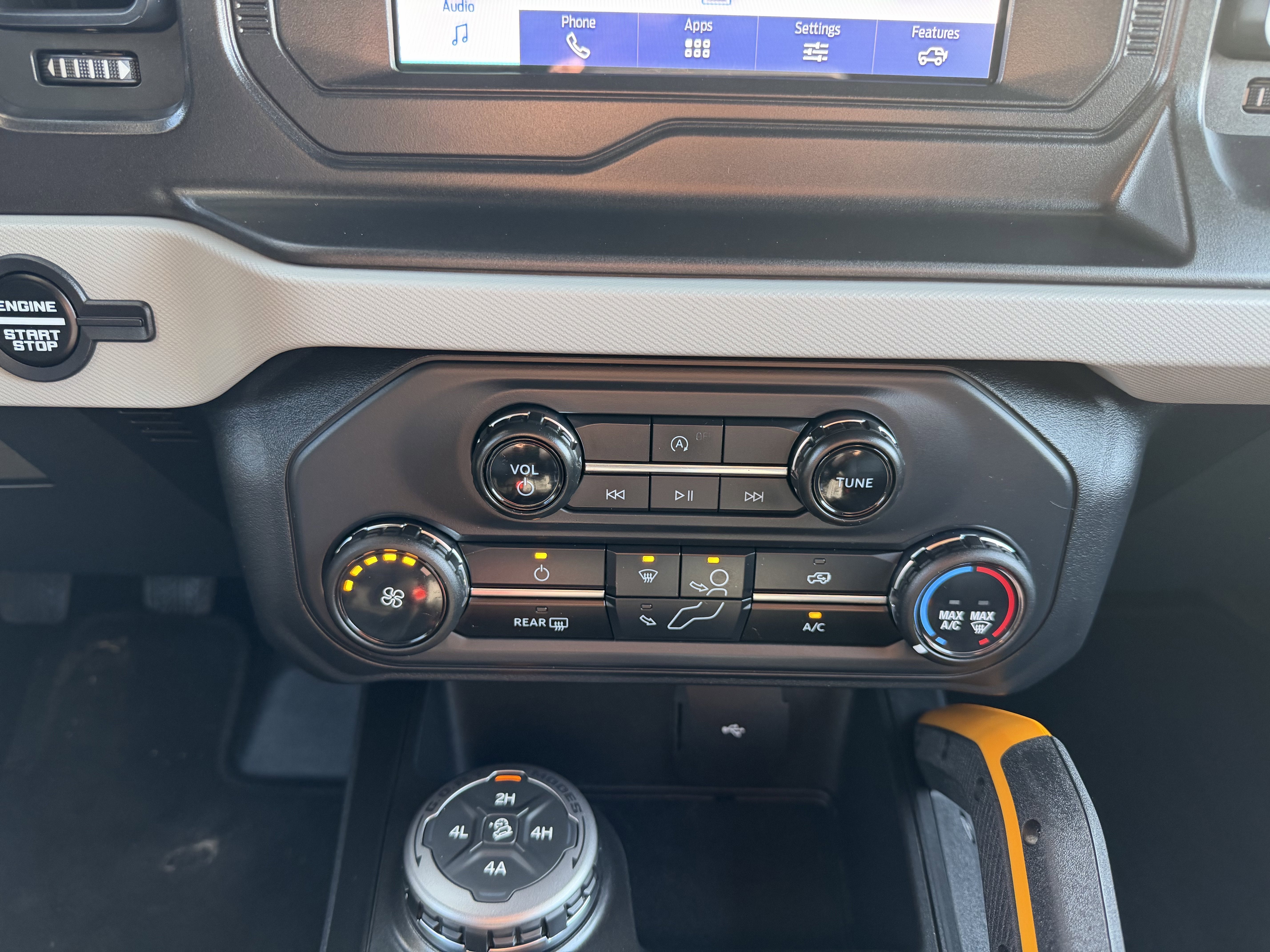 2023 Ford Bronco Badlands