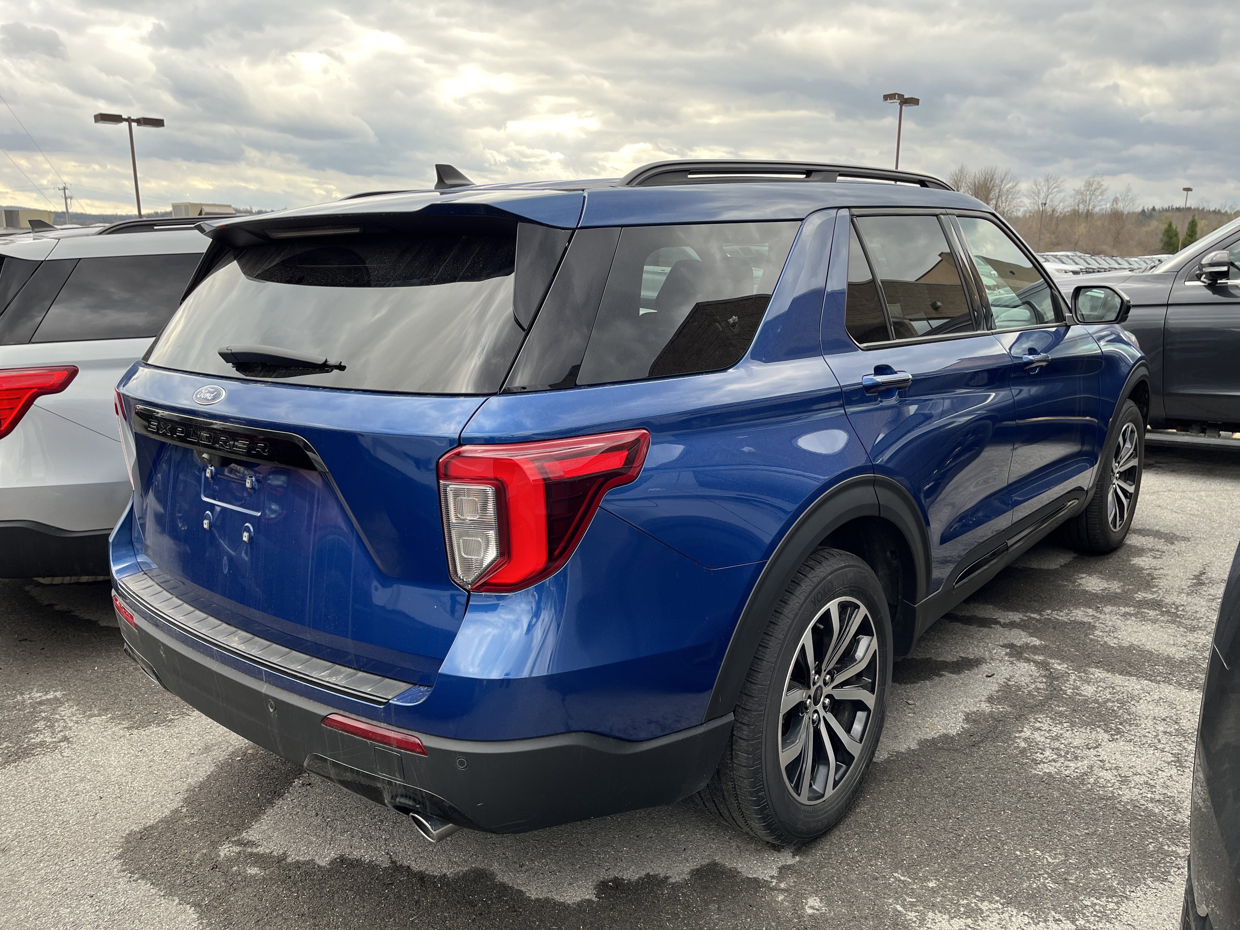 2023 Ford Explorer ST-Line