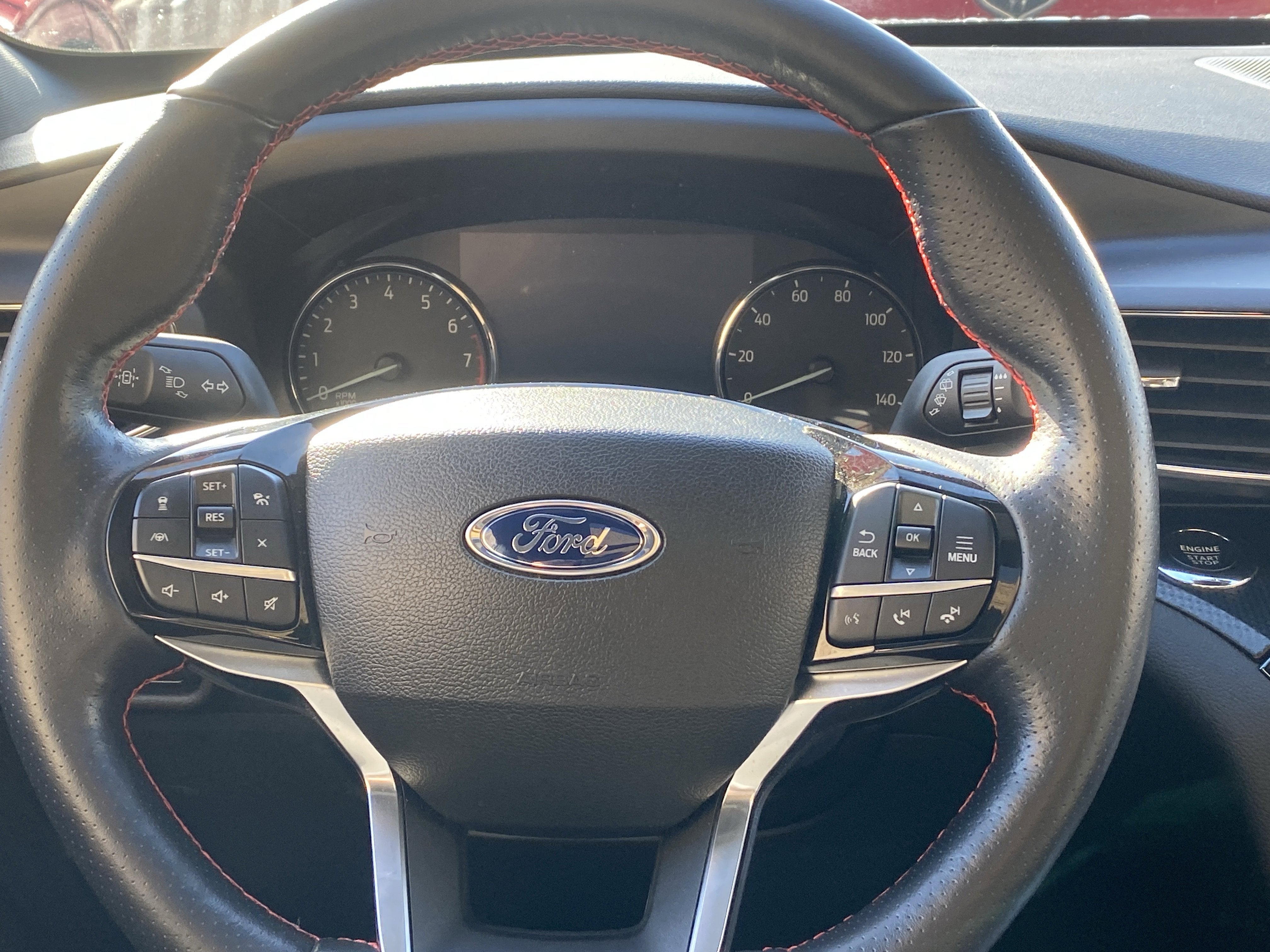 2023 Ford Explorer ST-Line