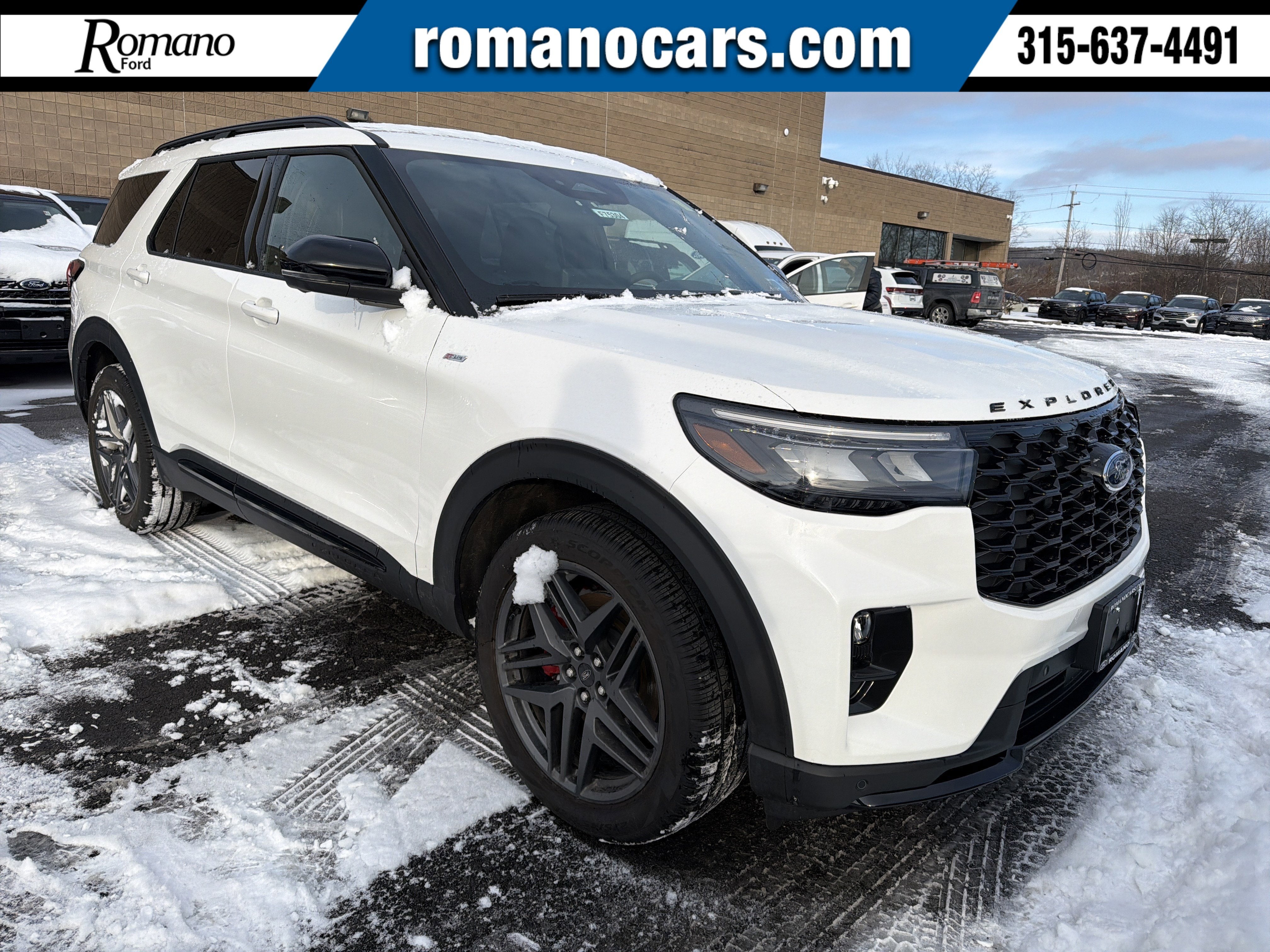 2025 Ford Explorer ST-Line