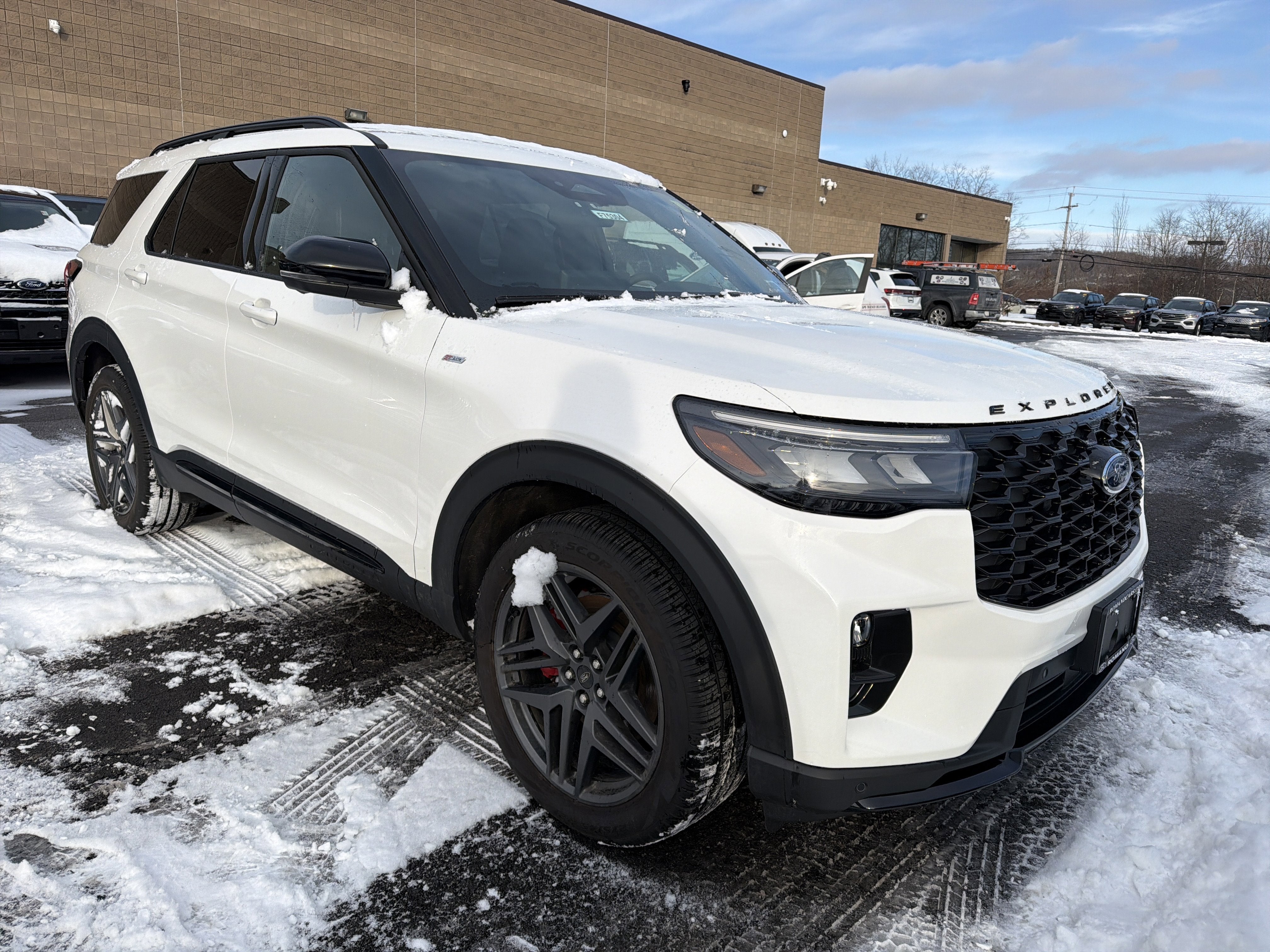 2025 Ford Explorer ST-Line