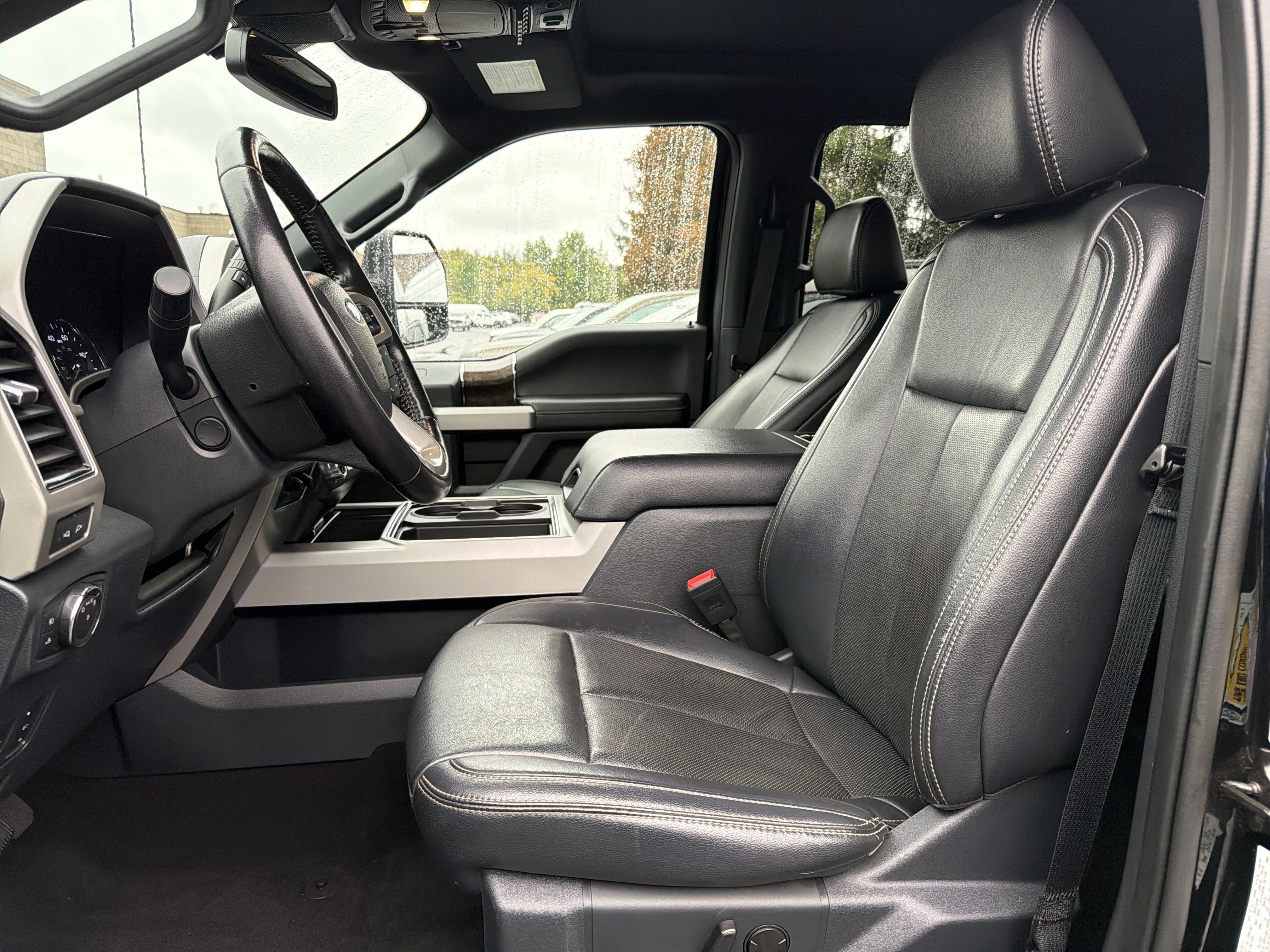 2022 Ford Super Duty F-350 SRW LARIAT