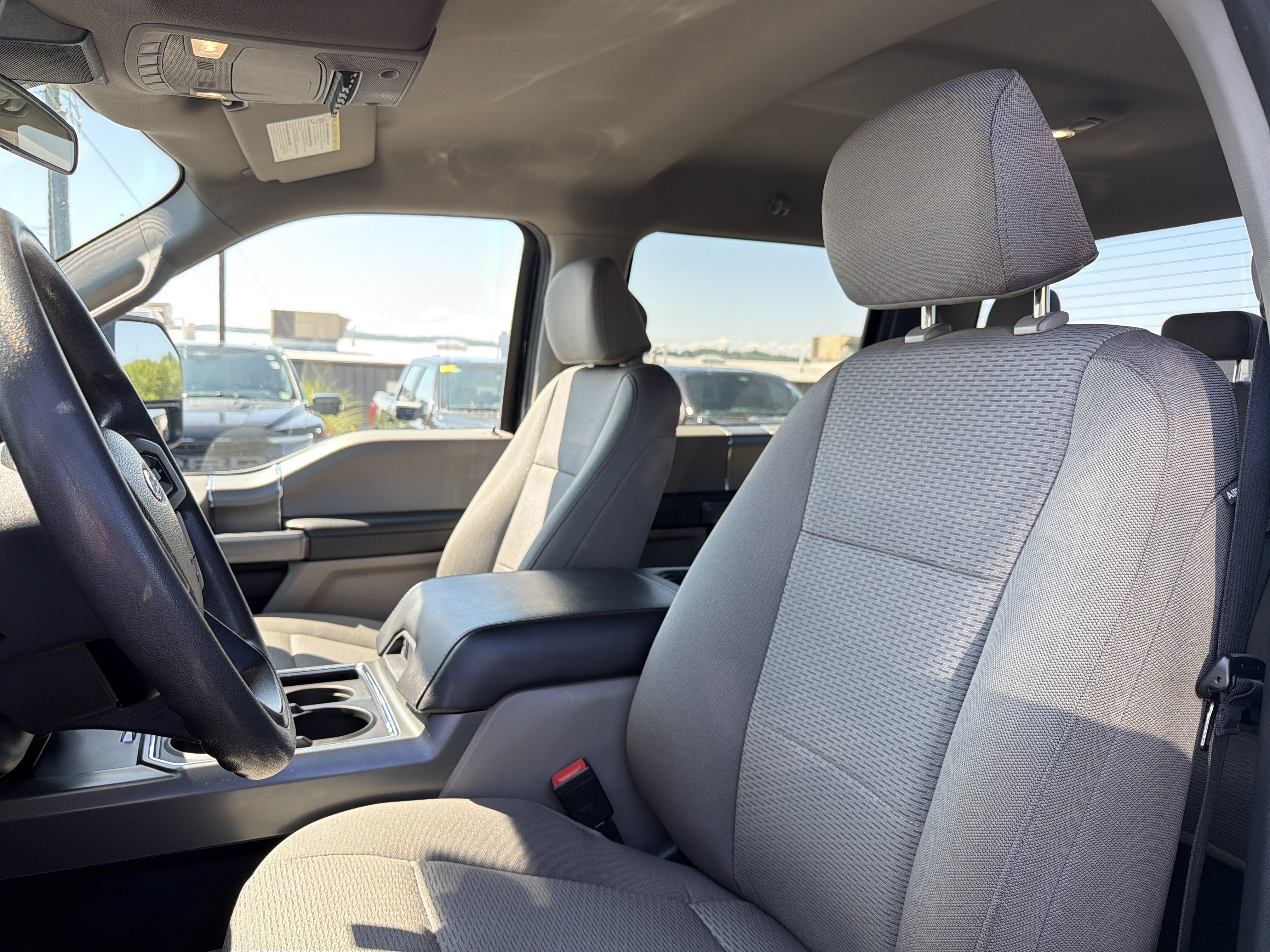 2022 Ford Super Duty F-350 SRW XLT