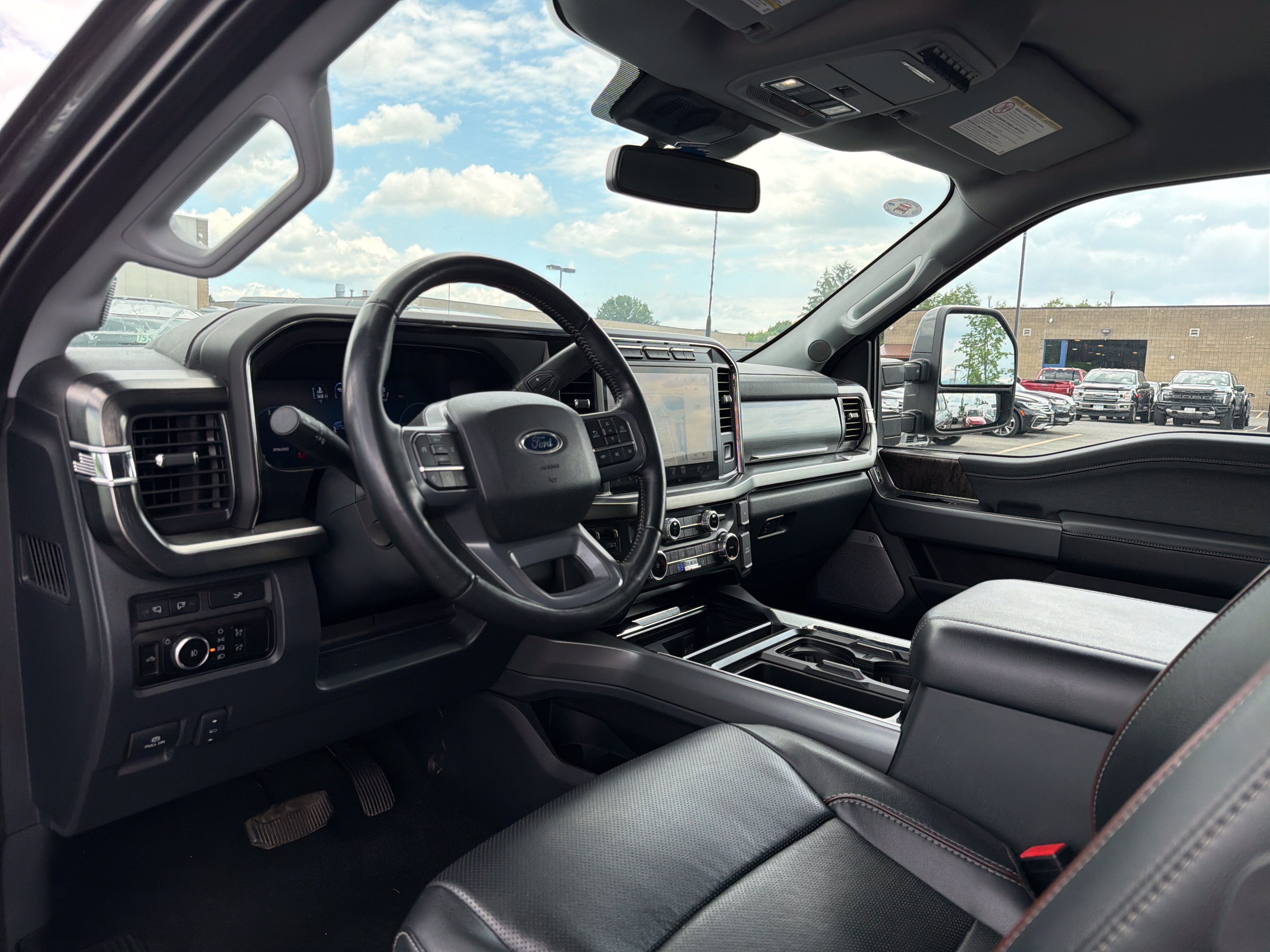 2023 Ford Super Duty F-250 SRW LARIAT