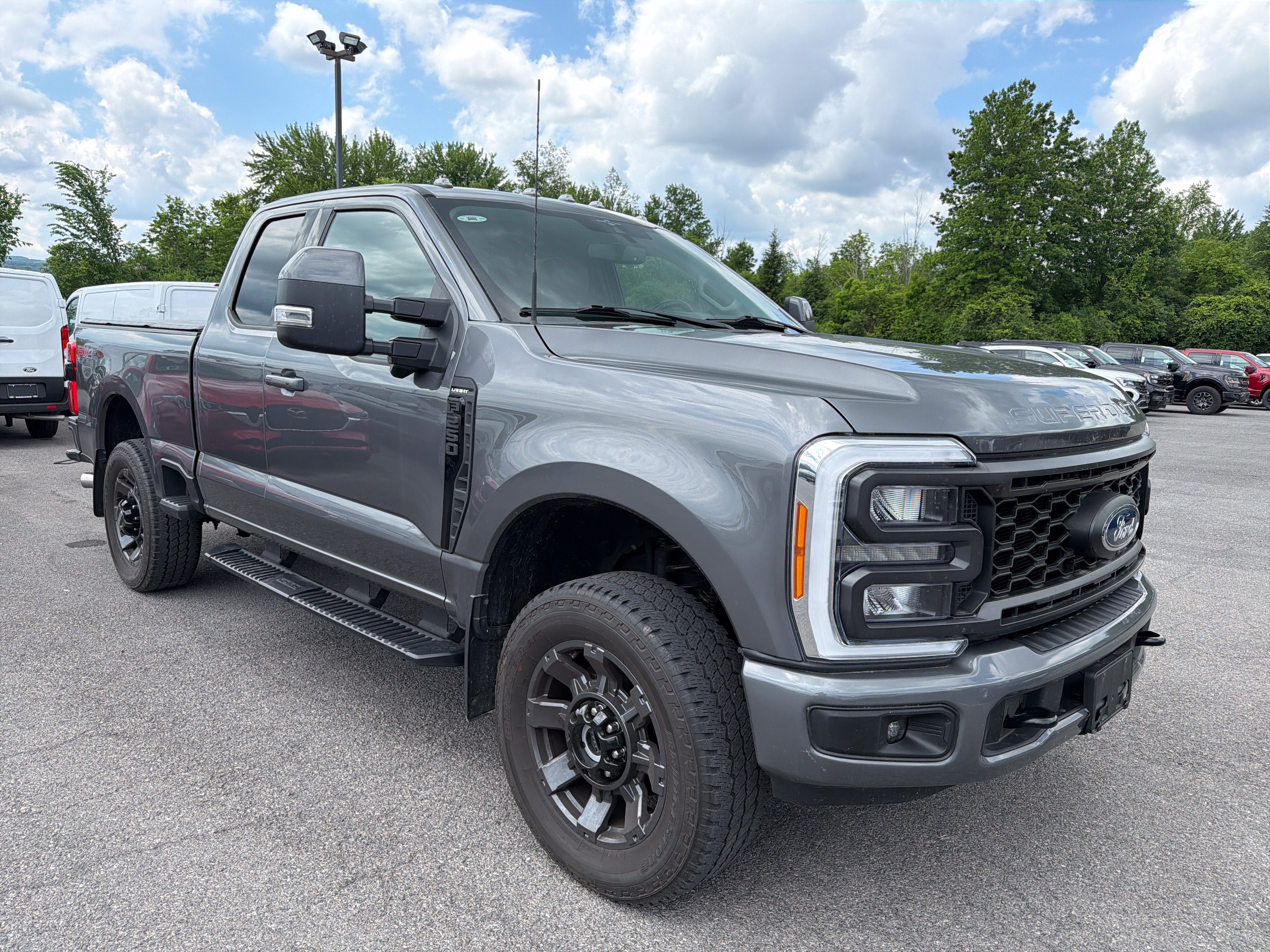 2023 Ford Super Duty F-250 SRW LARIAT