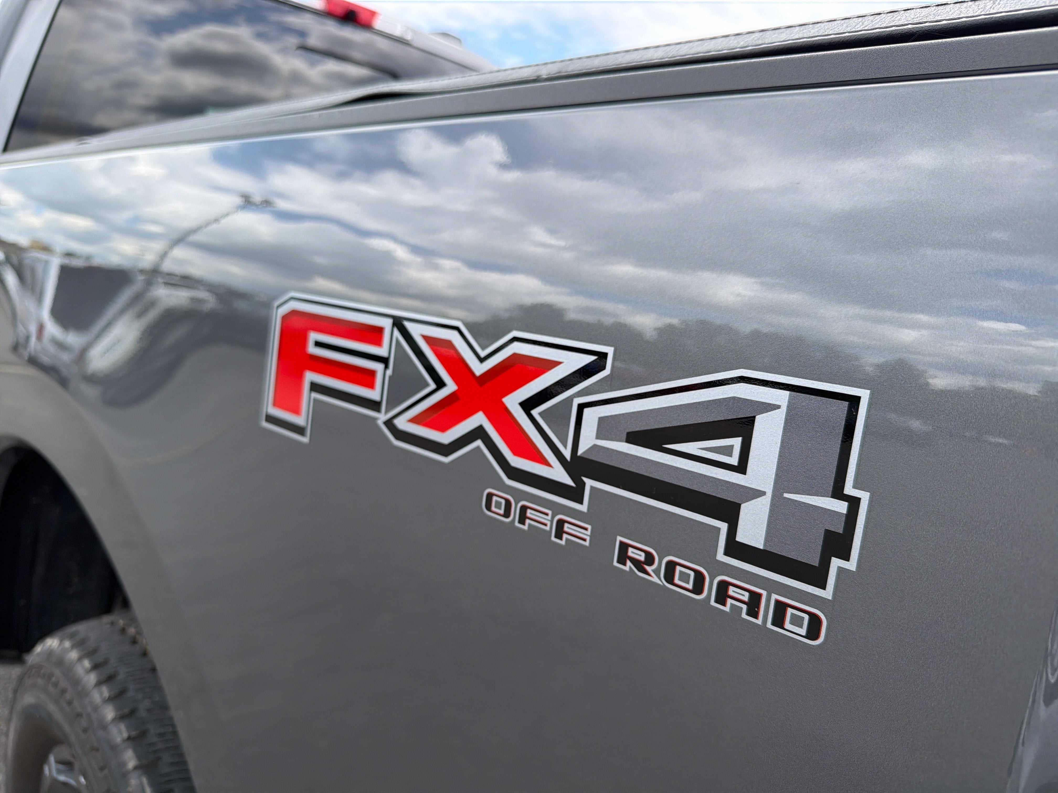 2023 Ford Super Duty F-250 SRW LARIAT
