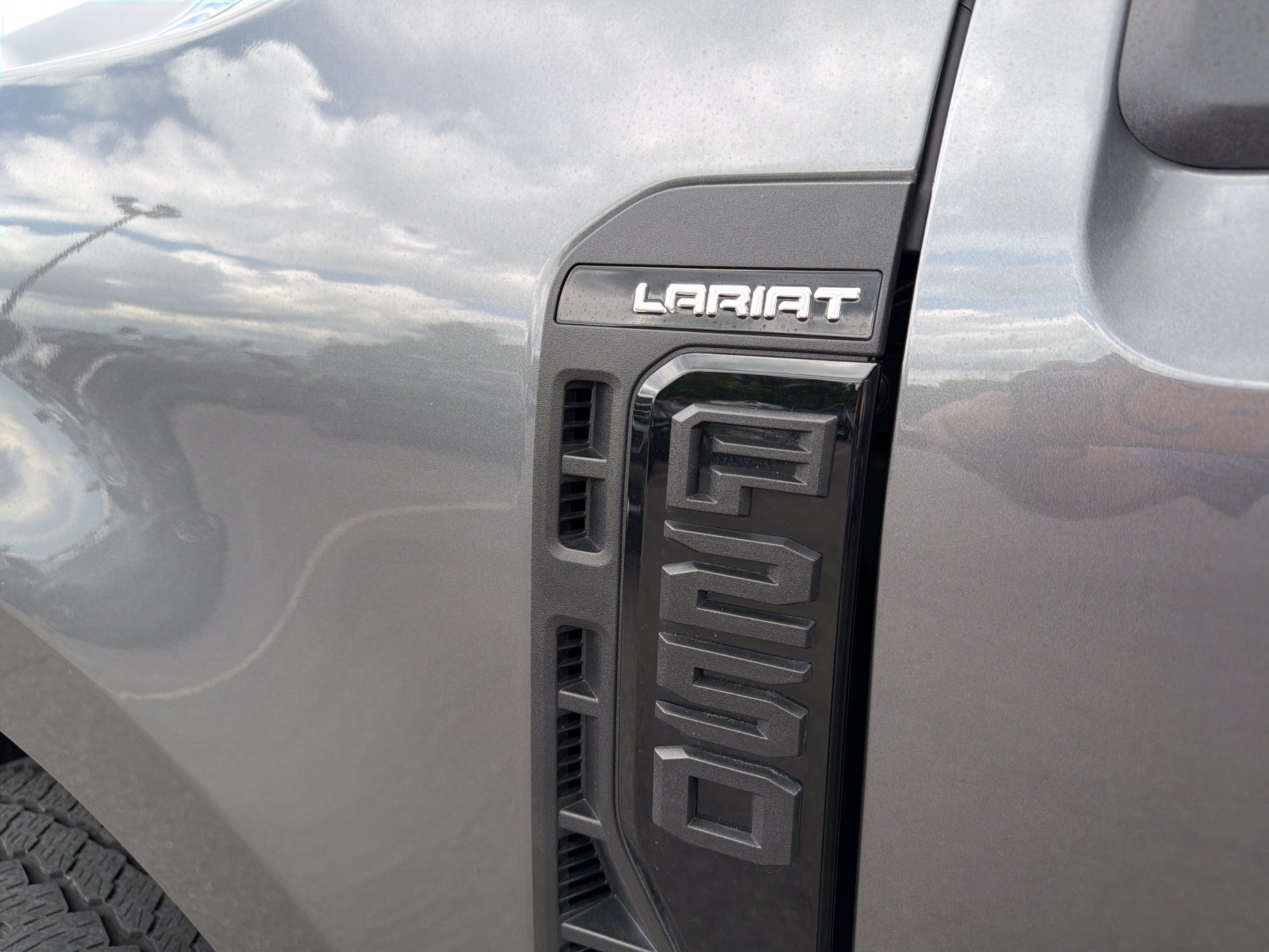 2023 Ford Super Duty F-250 SRW LARIAT