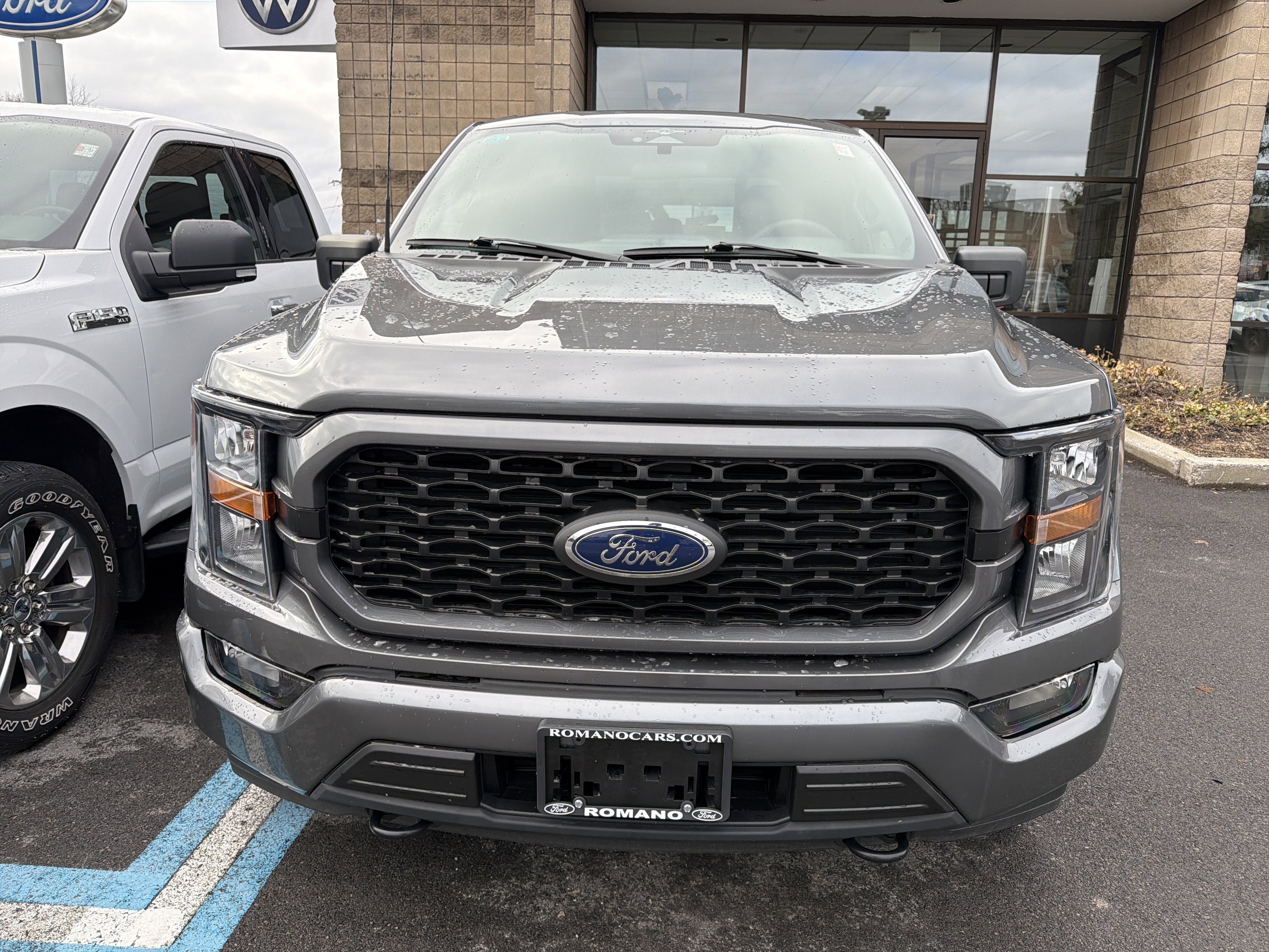 2023 Ford F-150 STX