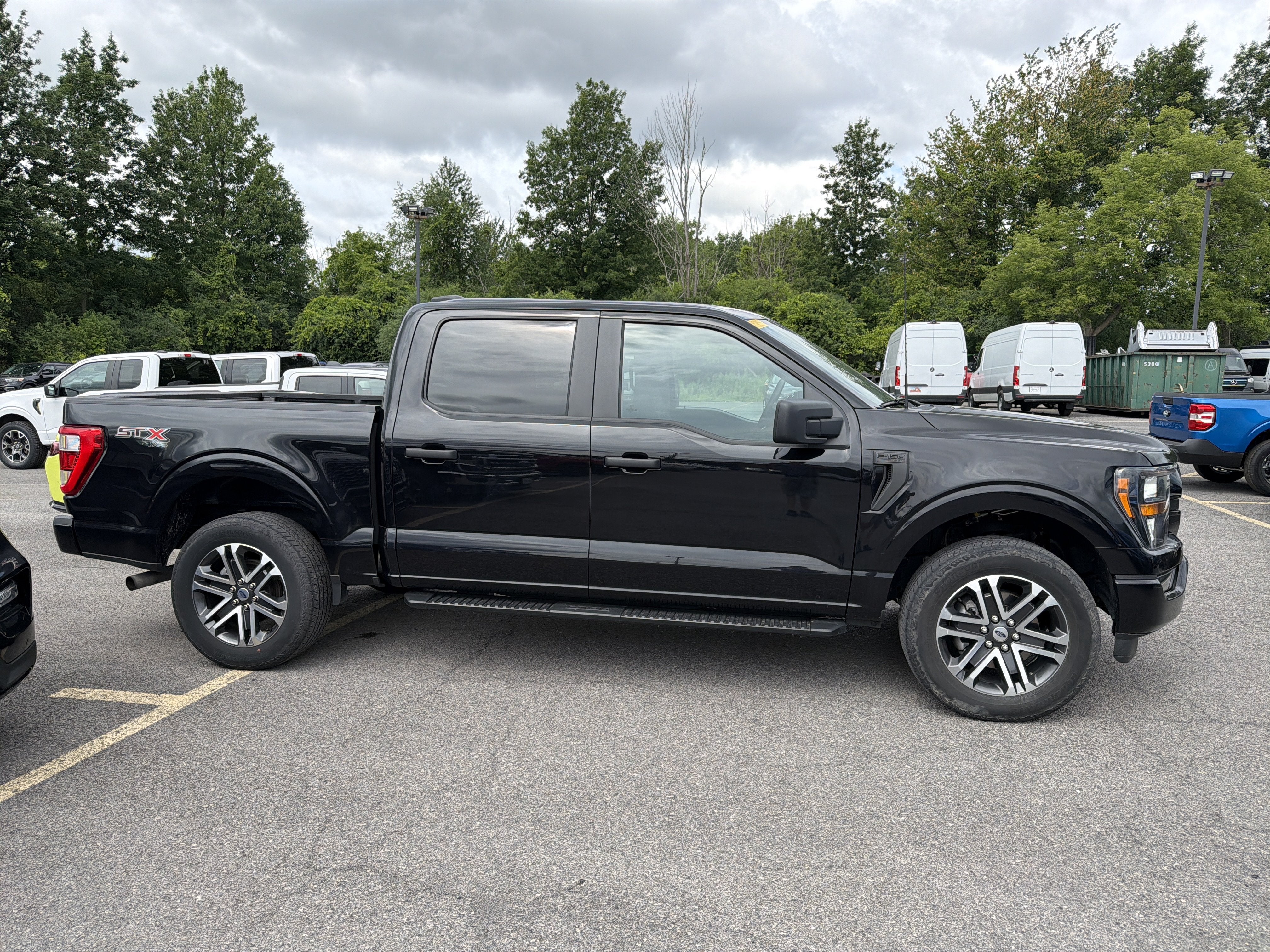 2023 Ford F-150 Base
