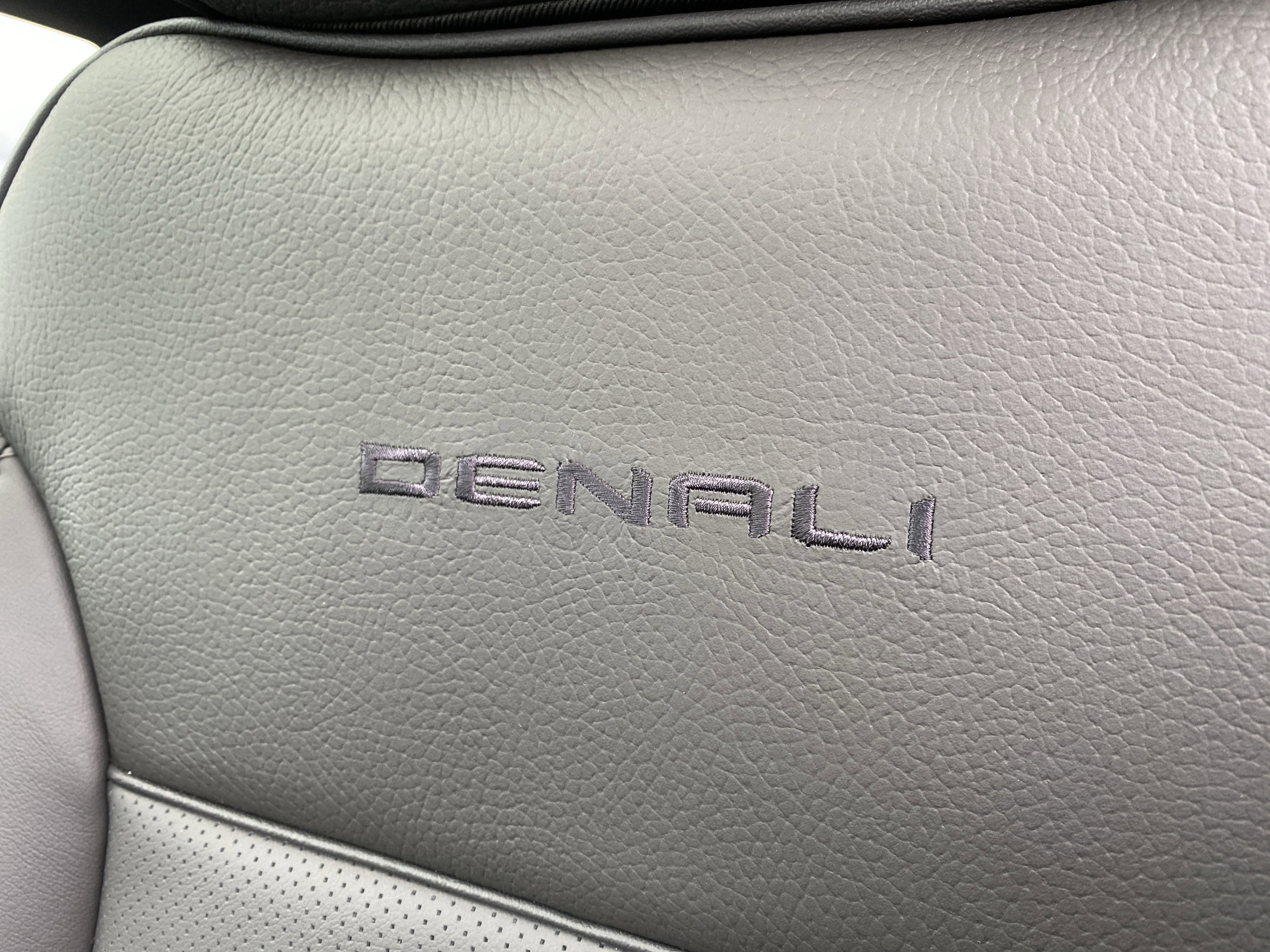 2026 GMC Sierra 2500HD Denali