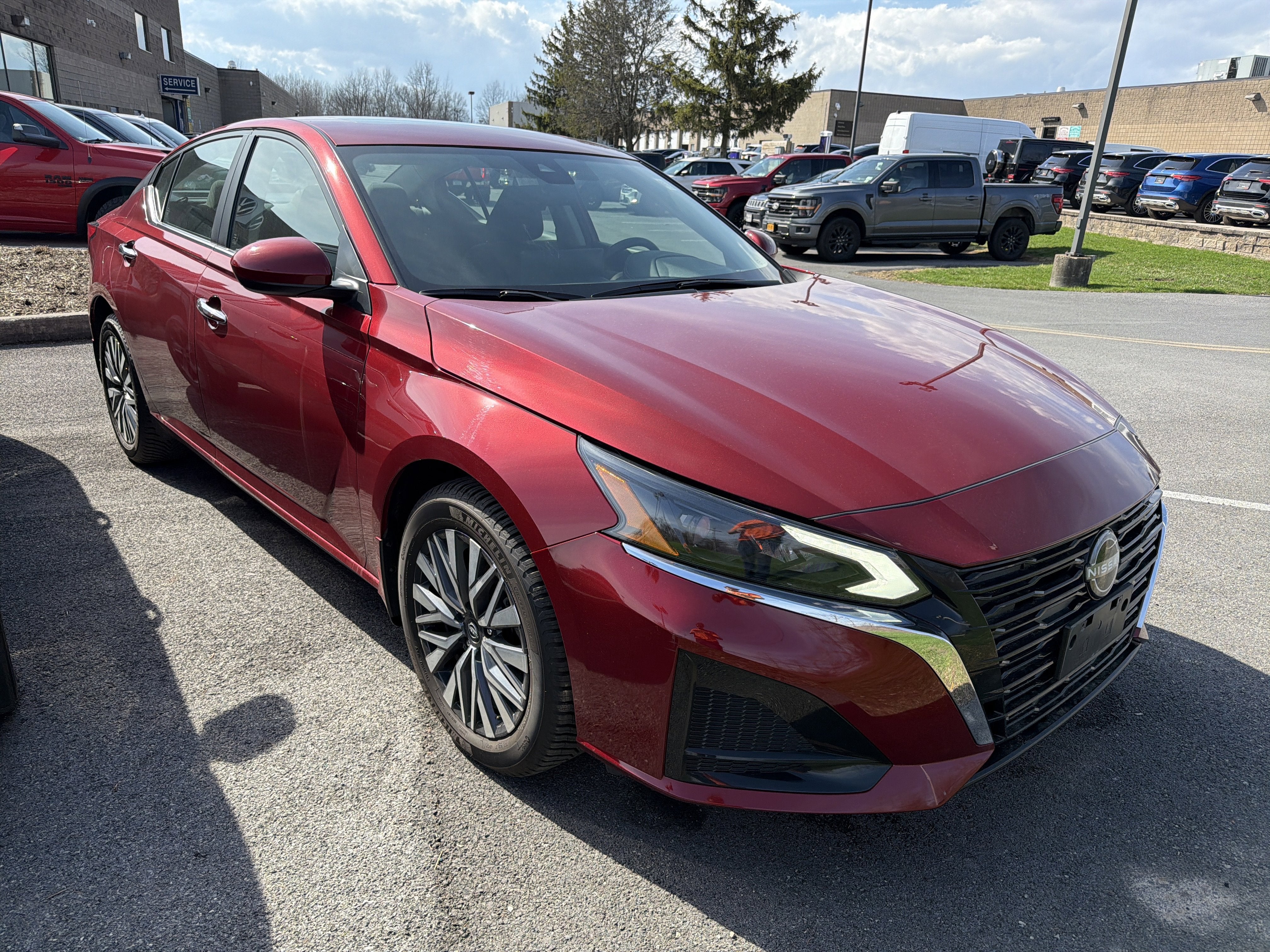 2023 Nissan Altima 2.5 SV