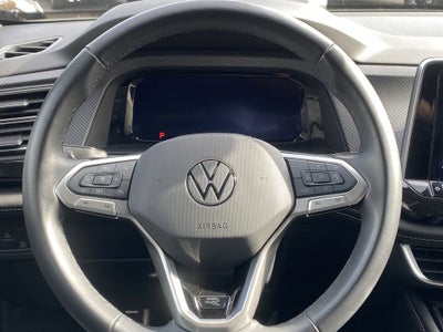 2025 Volkswagen Atlas Cross Sport 2.0T SEL R-Line Black