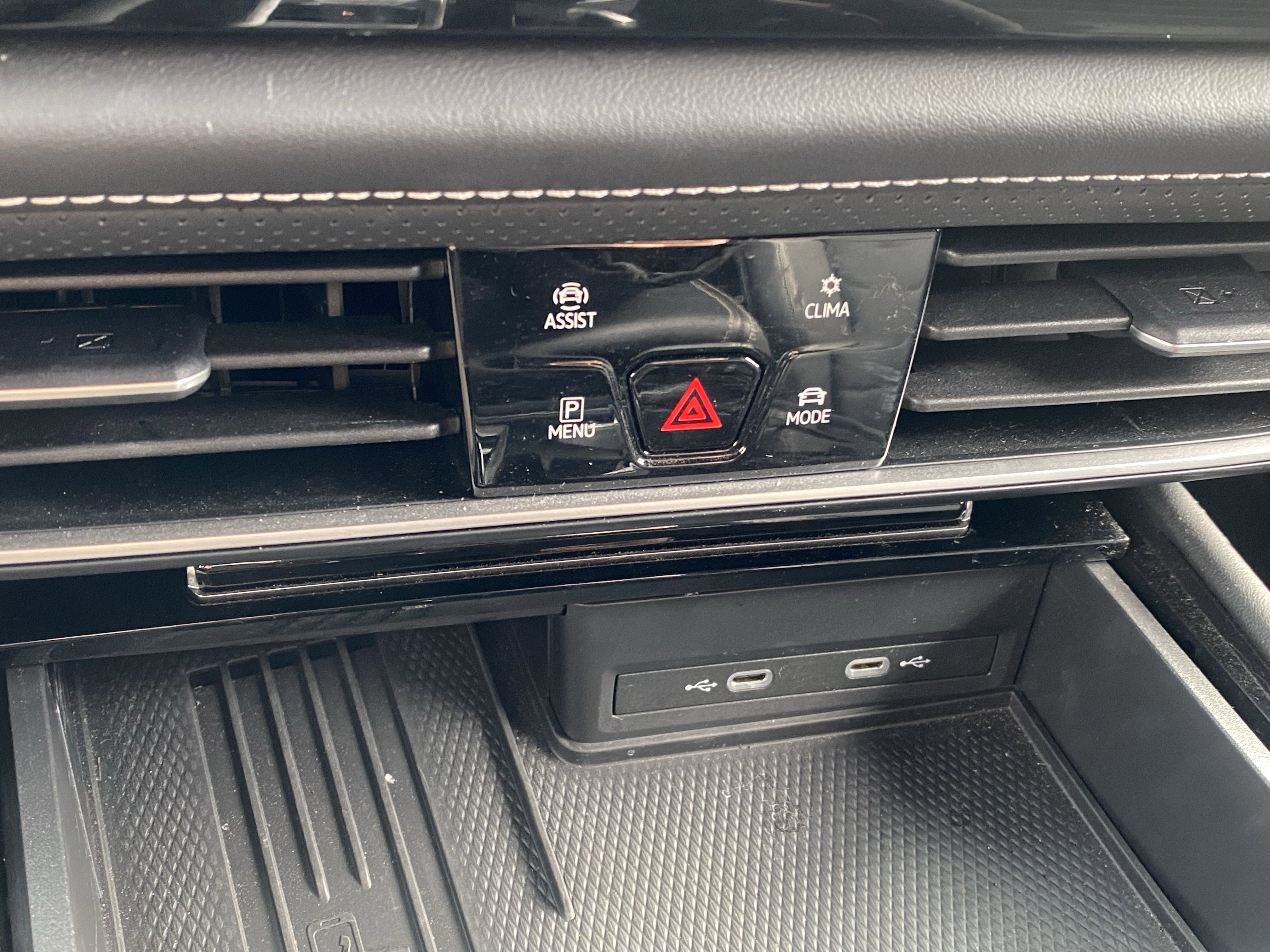 2025 Volkswagen Atlas Cross Sport 2.0T SEL R-Line Black