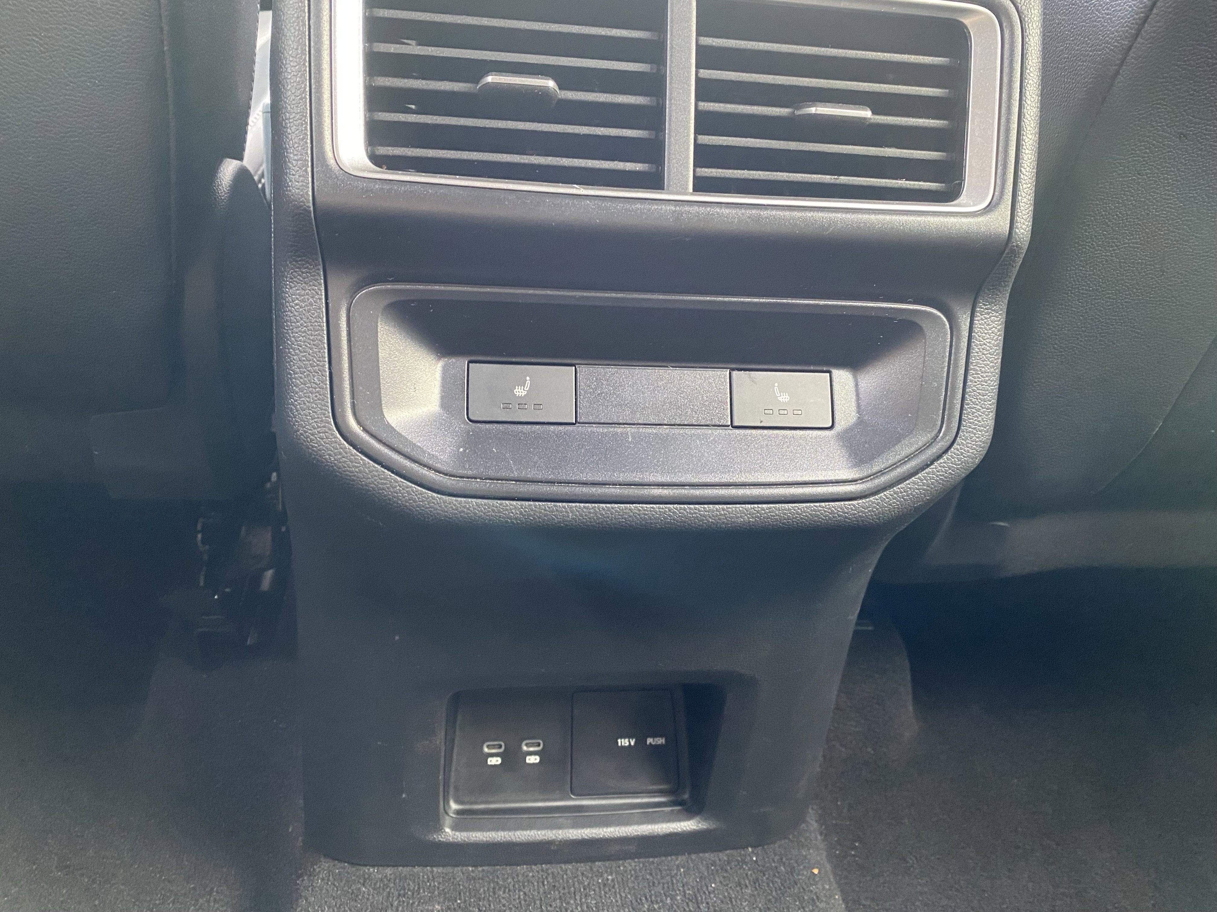 2025 Volkswagen Atlas Cross Sport 2.0T SEL R-Line Black