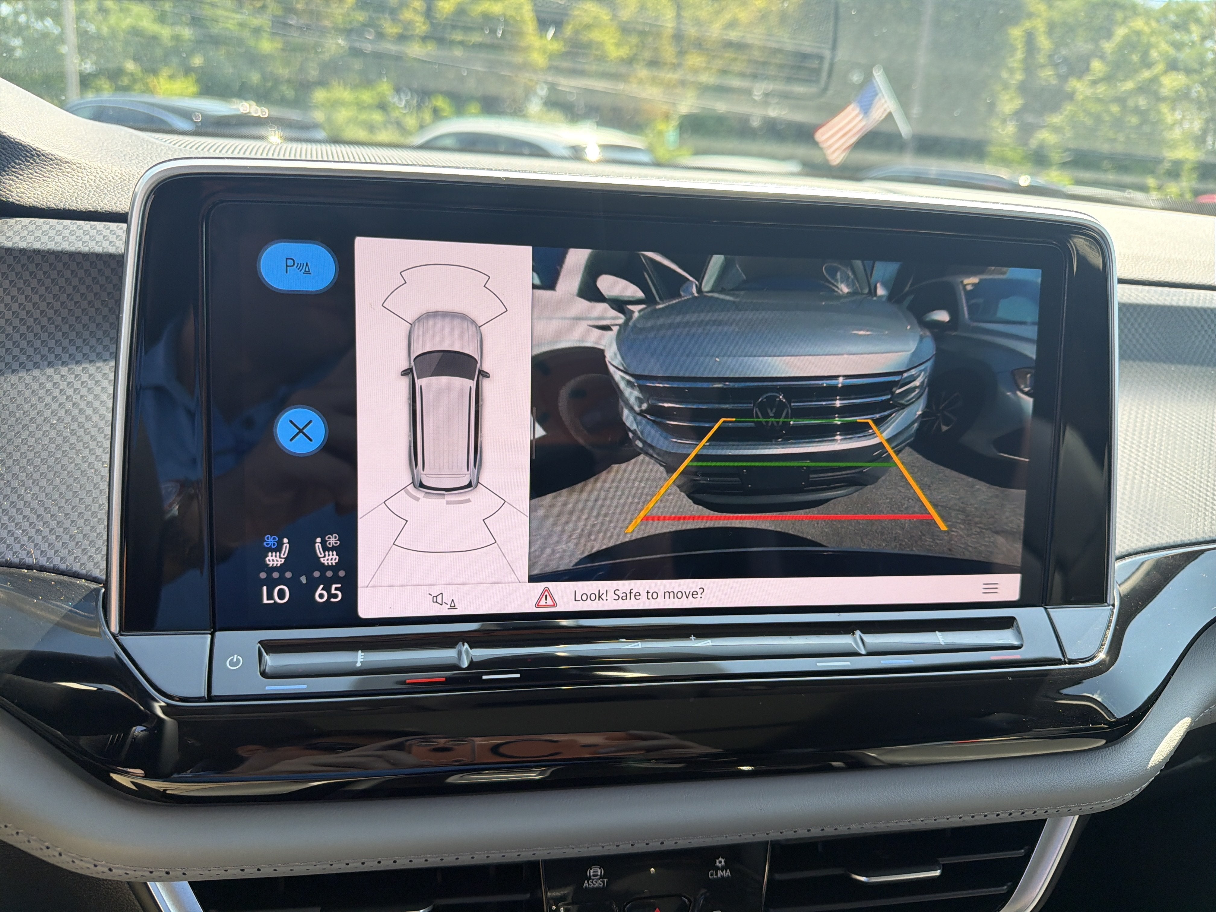 2024 Volkswagen Atlas 2.0T Peak Edition SE w/Technology 4MOTION