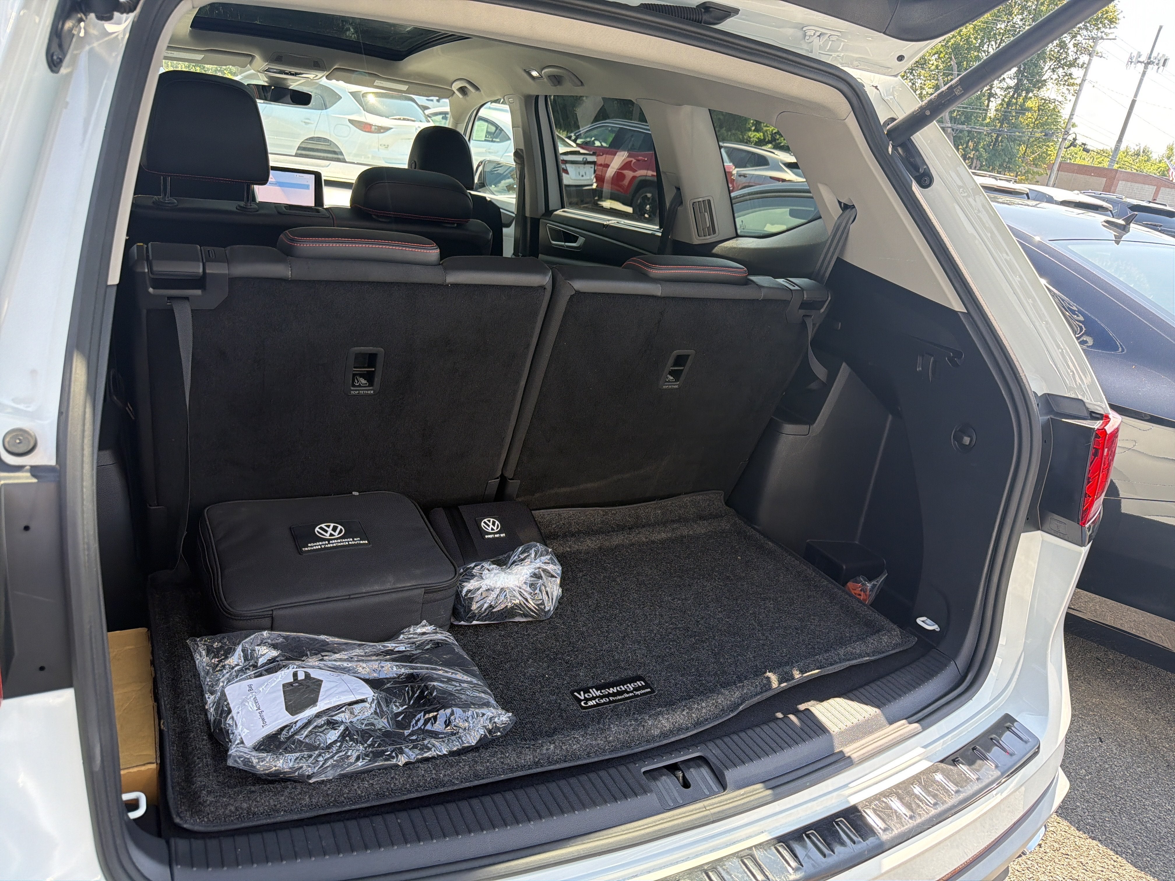 2024 Volkswagen Atlas 2.0T Peak Edition SE w/Technology 4MOTION