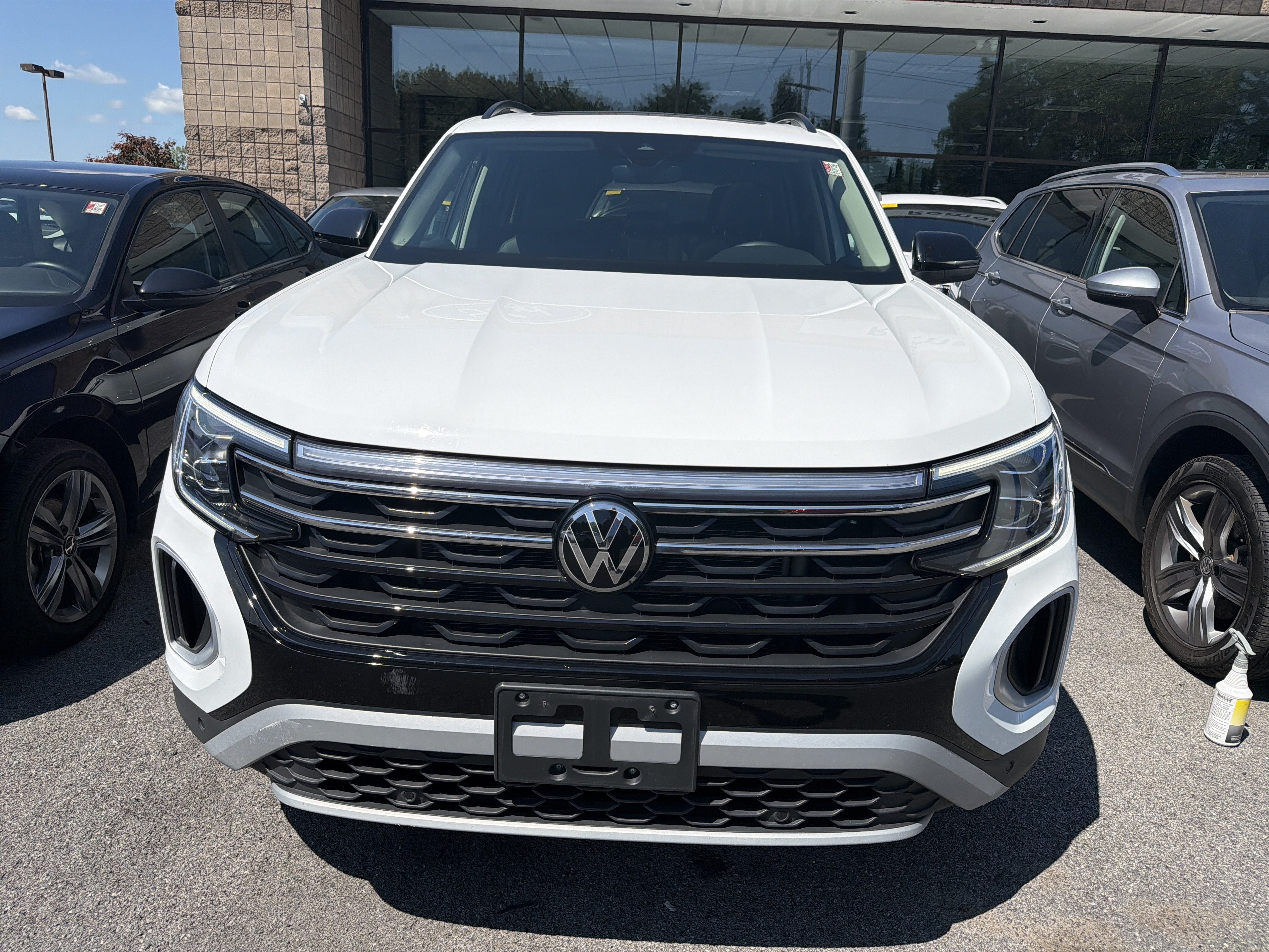 2024 Volkswagen Atlas 2.0T Peak Edition SE w/Technology 4MOTION