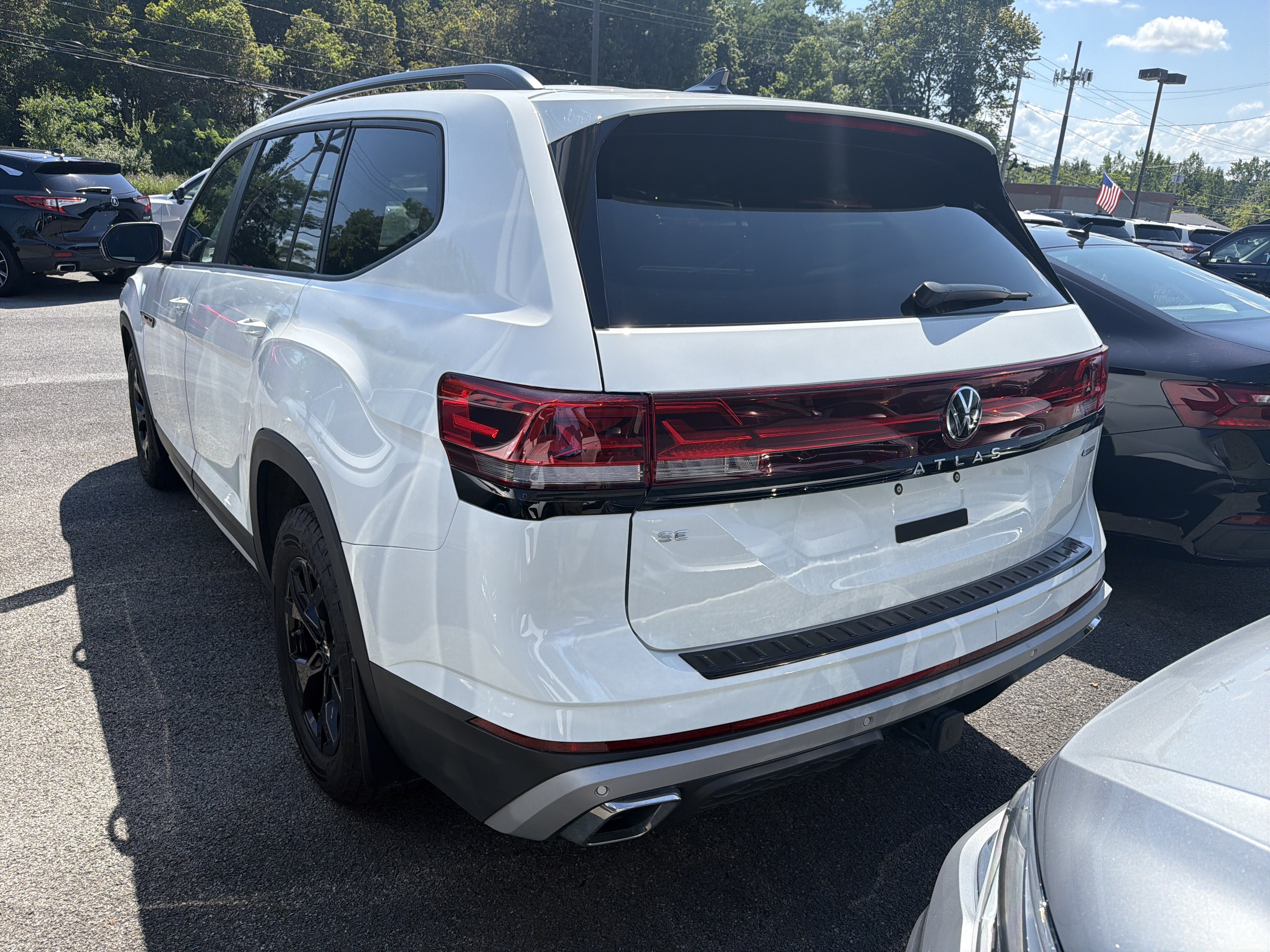 2024 Volkswagen Atlas 2.0T Peak Edition SE w/Technology 4MOTION