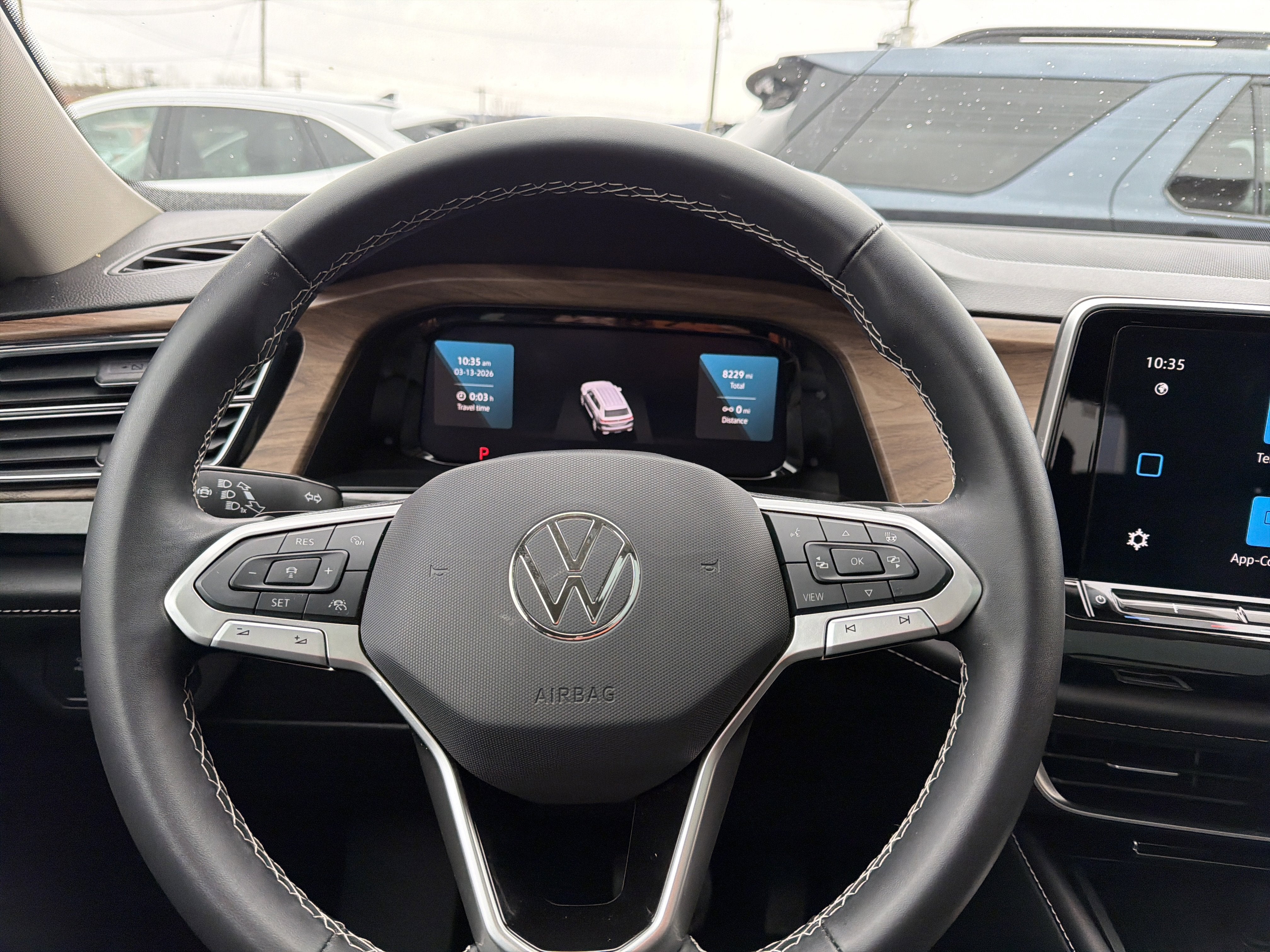 2025 Volkswagen Atlas 2.0T SE w/Technology 4MOTION