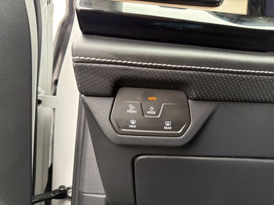 2025 Volkswagen Atlas 2.0T SE w/Technology 4MOTION