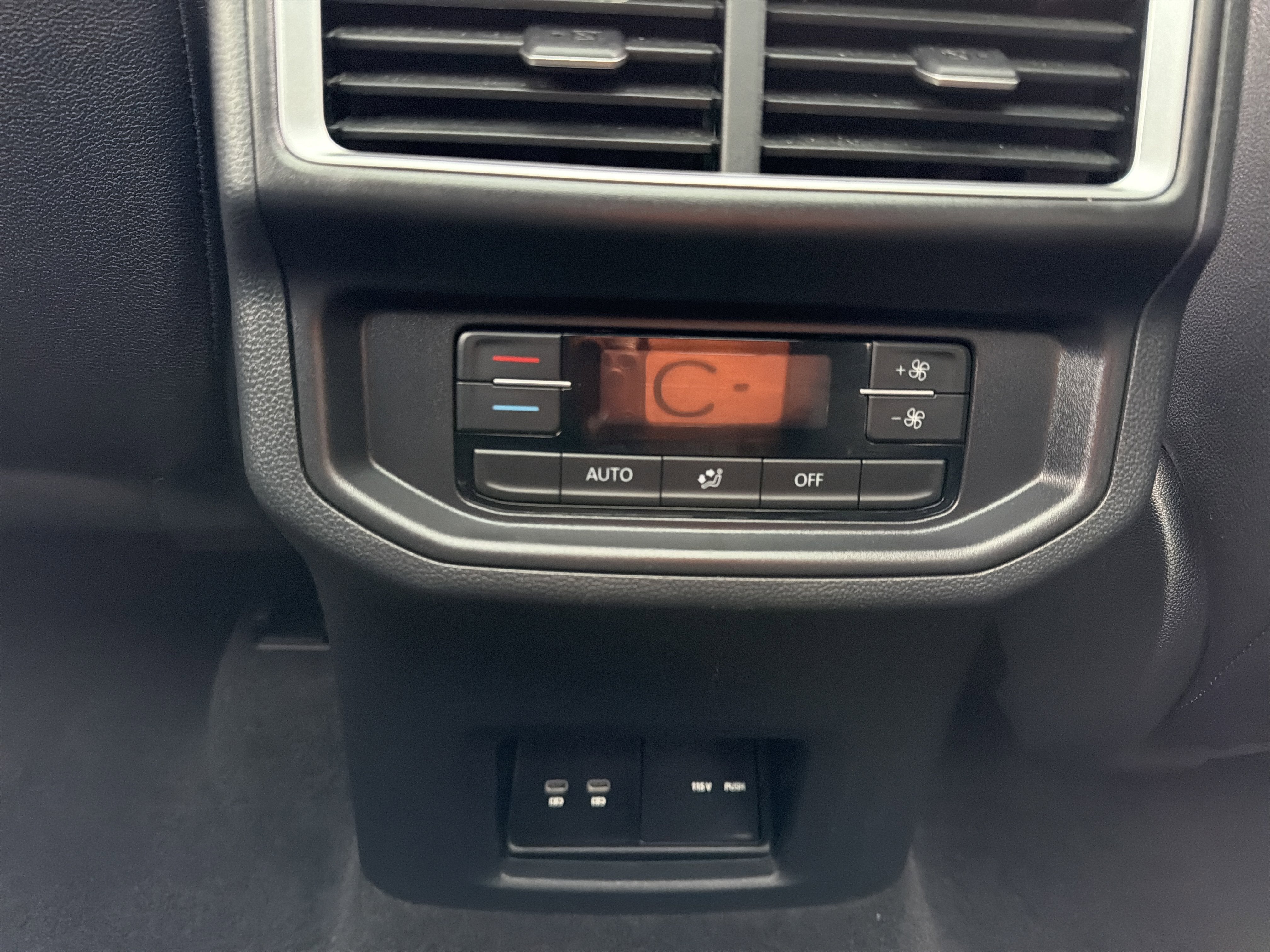 2025 Volkswagen Atlas 2.0T SE w/Technology 4MOTION