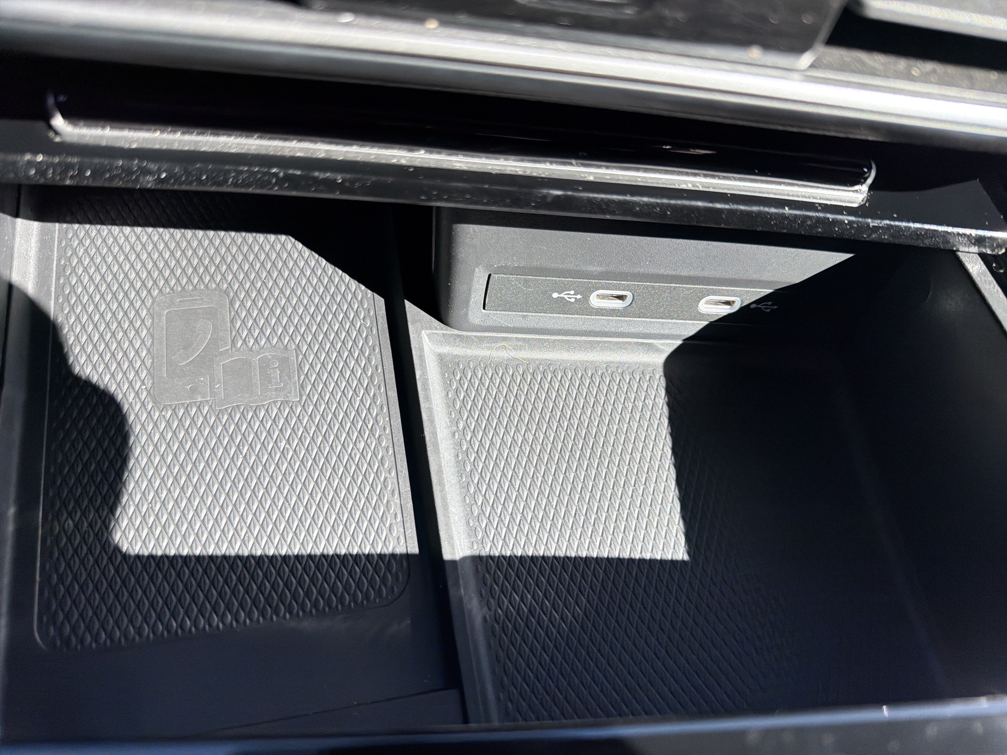 2024 Volkswagen Atlas 2.0T SE w/Technology 4MOTION