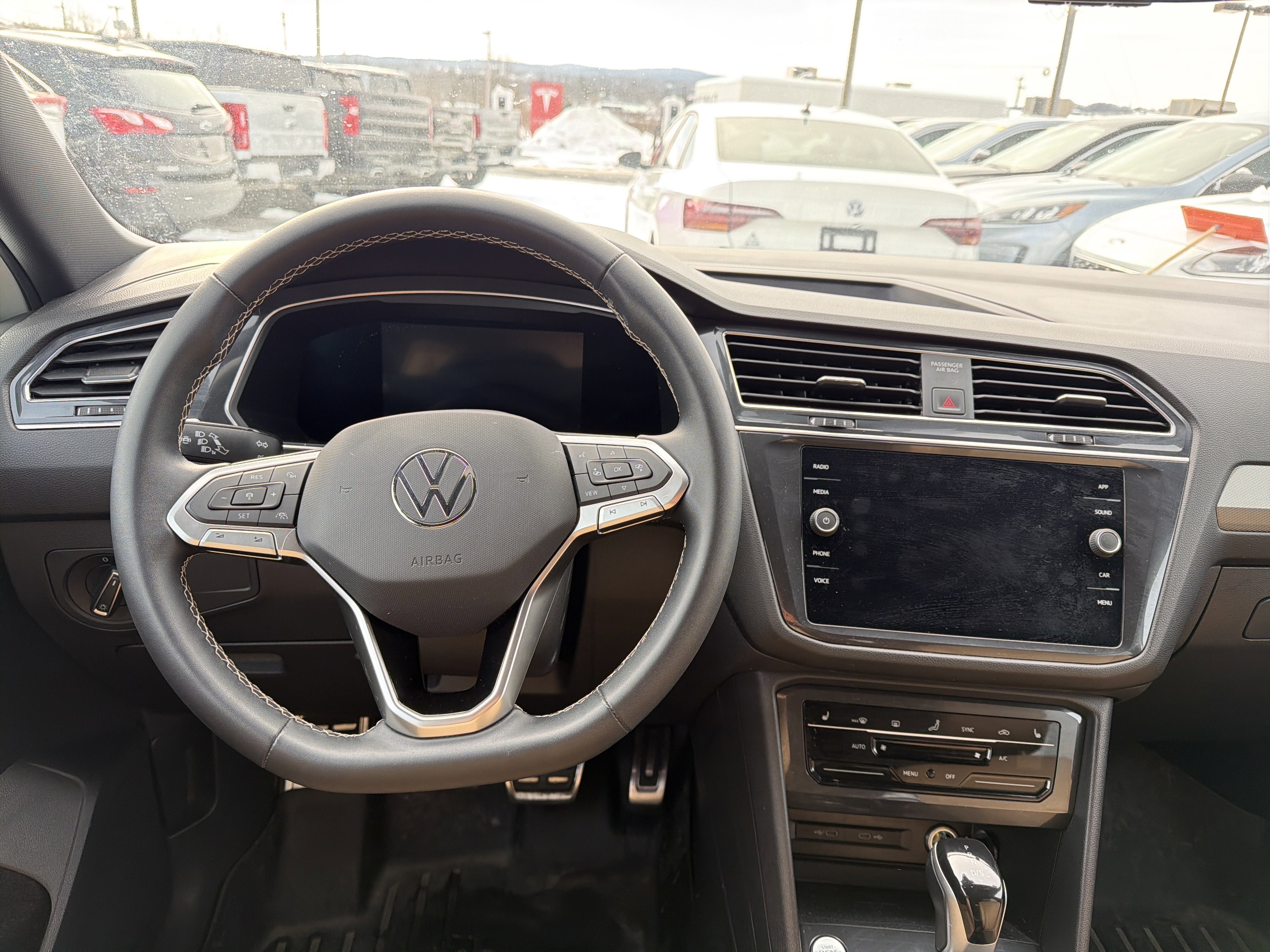 2022 Volkswagen Tiguan SE