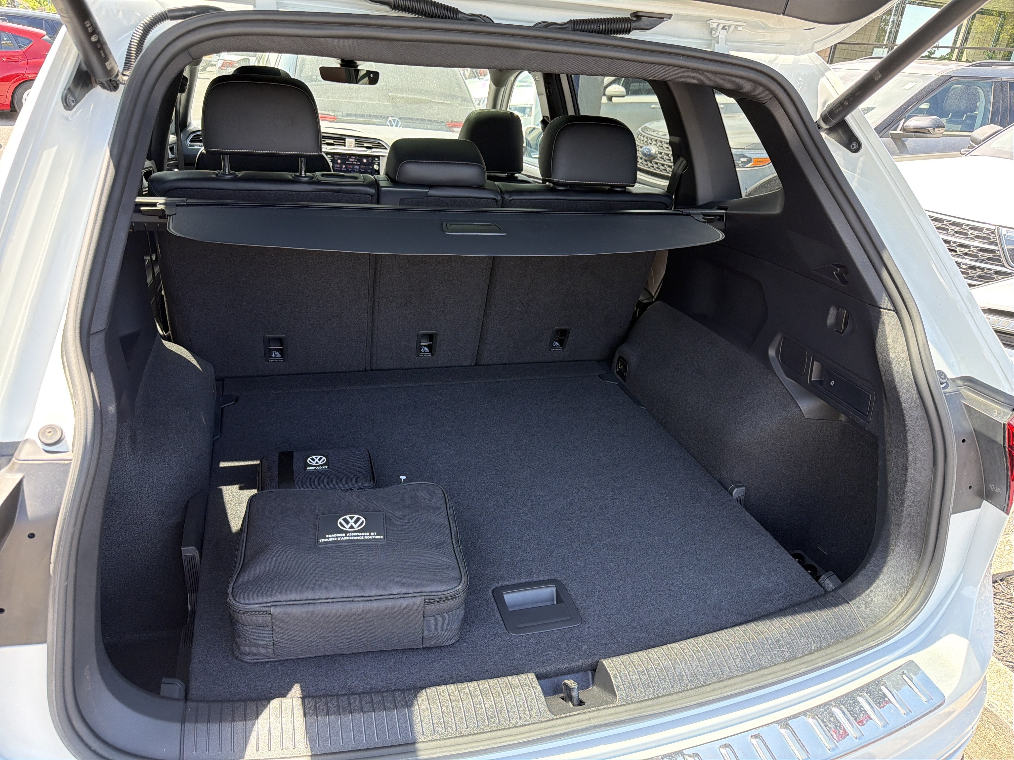 2024 Volkswagen Tiguan 2.0T SEL R-Line 4MOTION