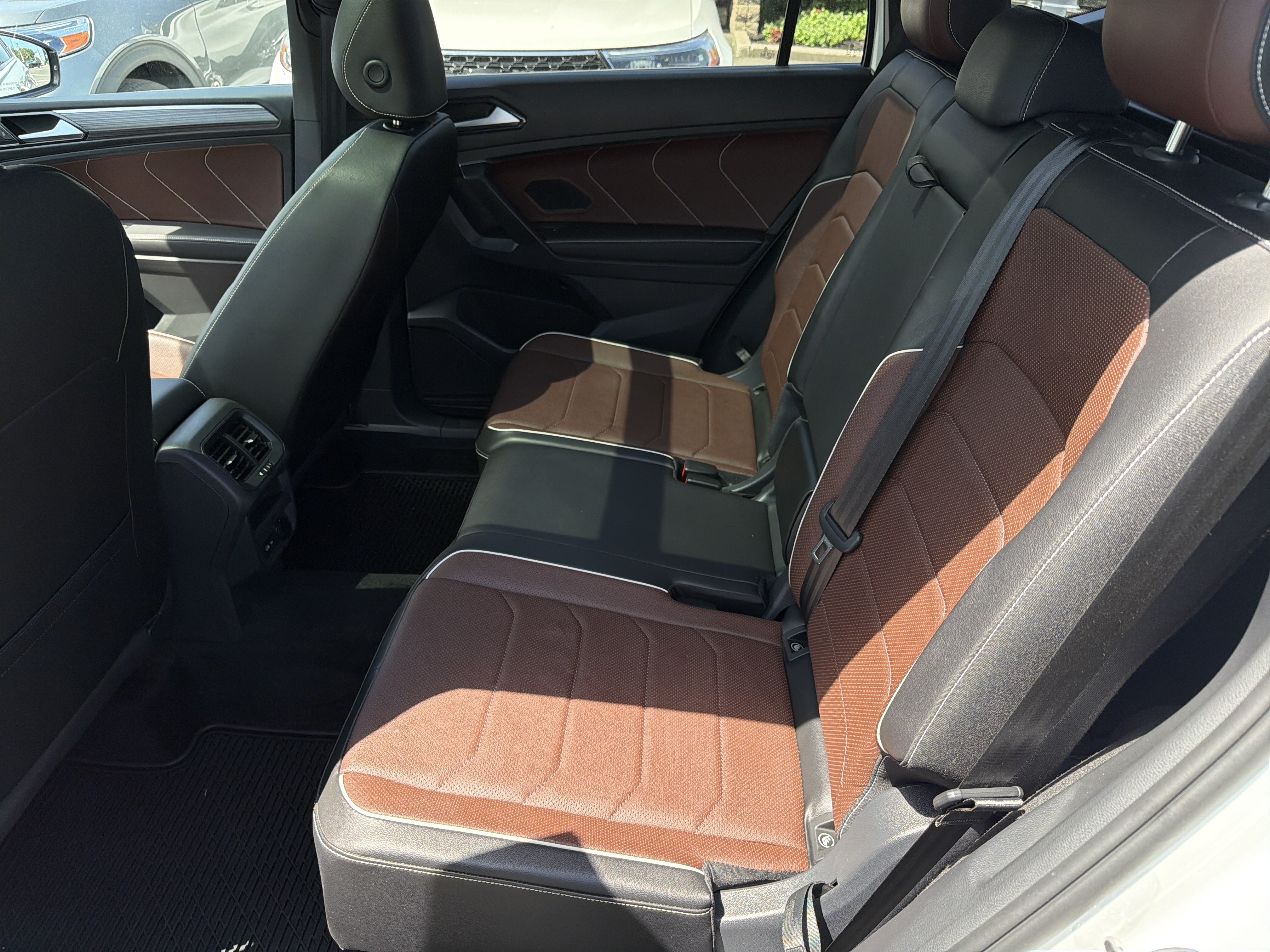 2024 Volkswagen Tiguan 2.0T SEL R-Line 4MOTION
