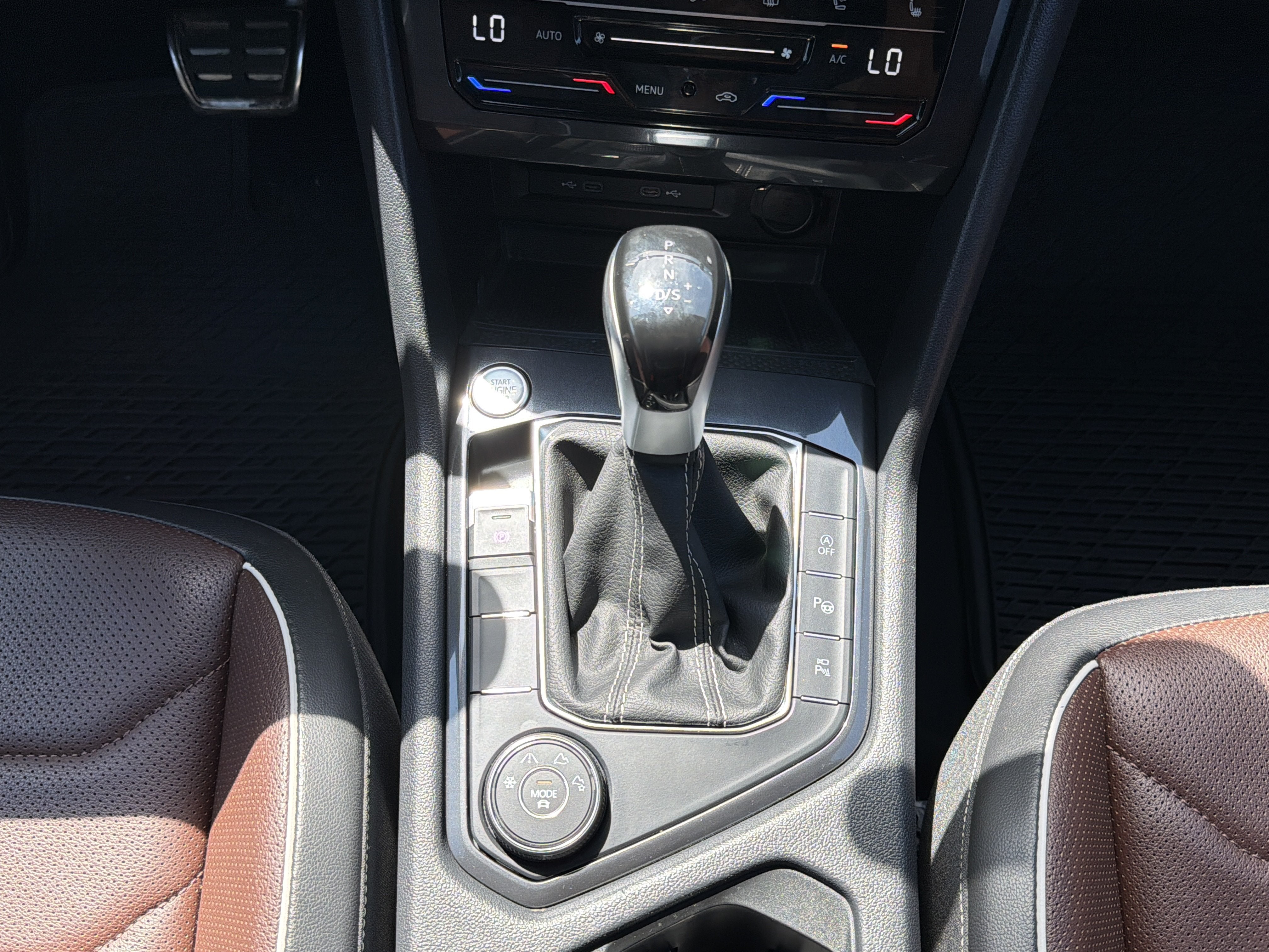 2024 Volkswagen Tiguan 2.0T SEL R-Line 4MOTION