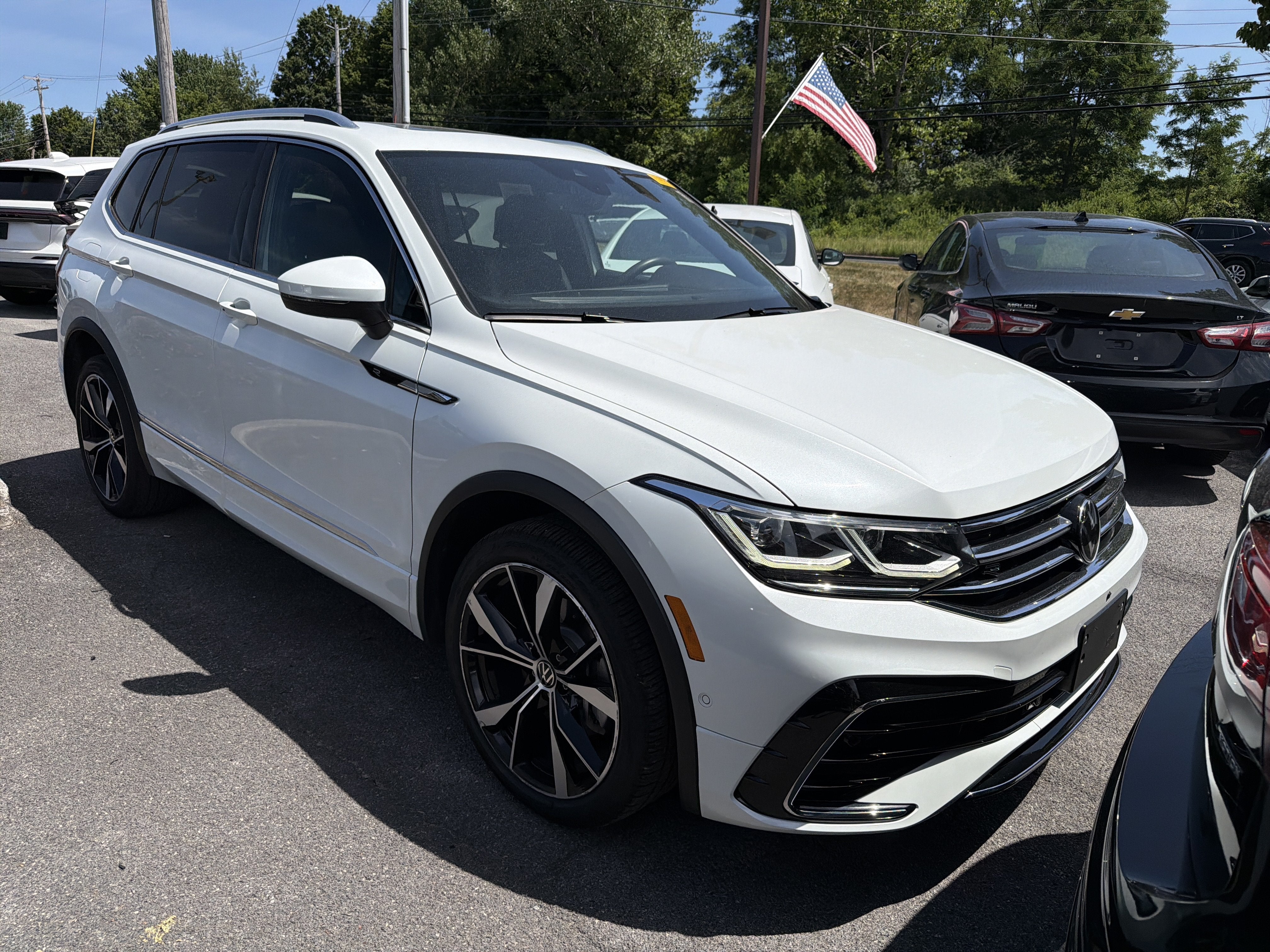 2024 Volkswagen Tiguan 2.0T SEL R-Line 4MOTION