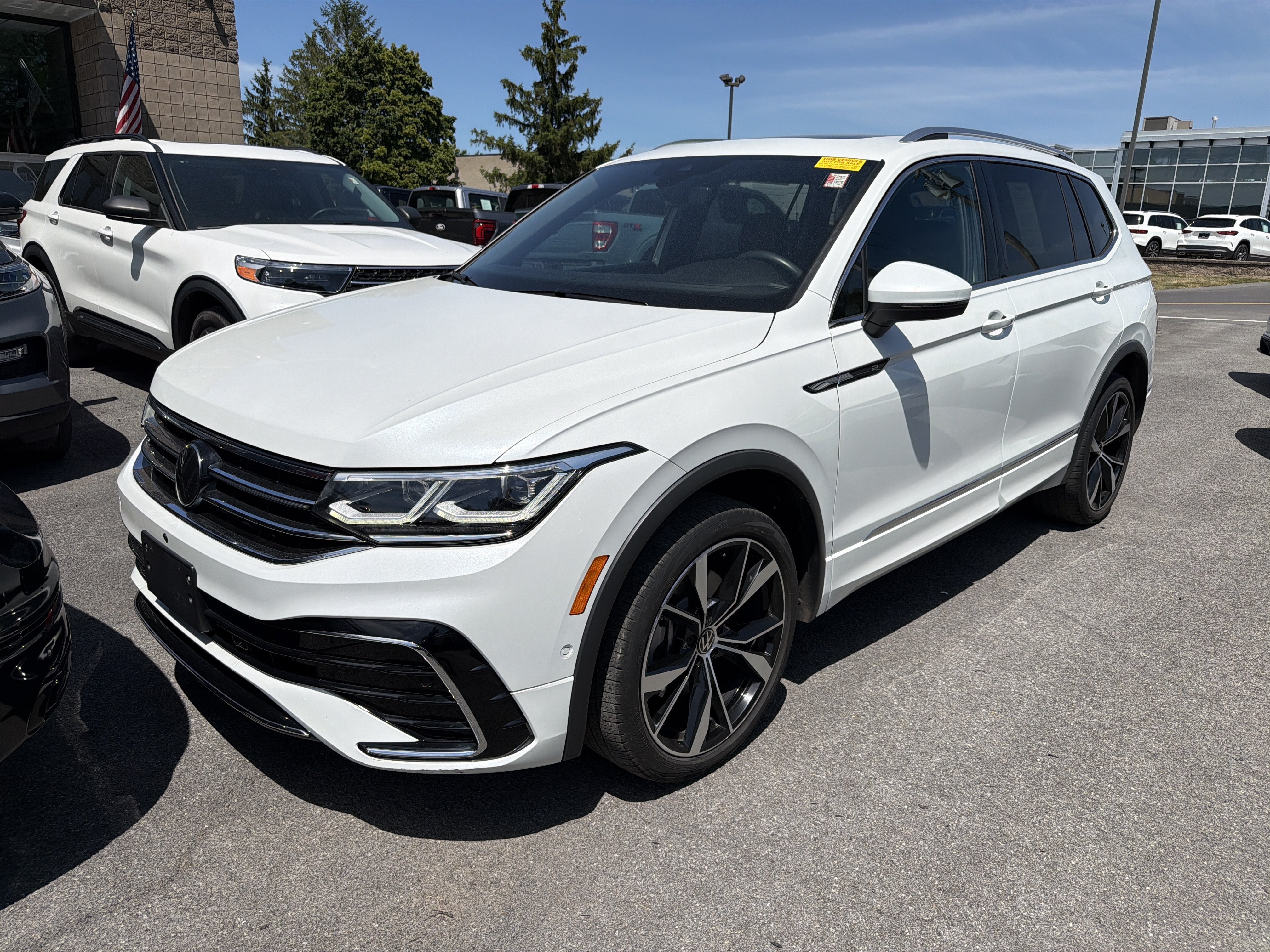 2024 Volkswagen Tiguan 2.0T SEL R-Line 4MOTION