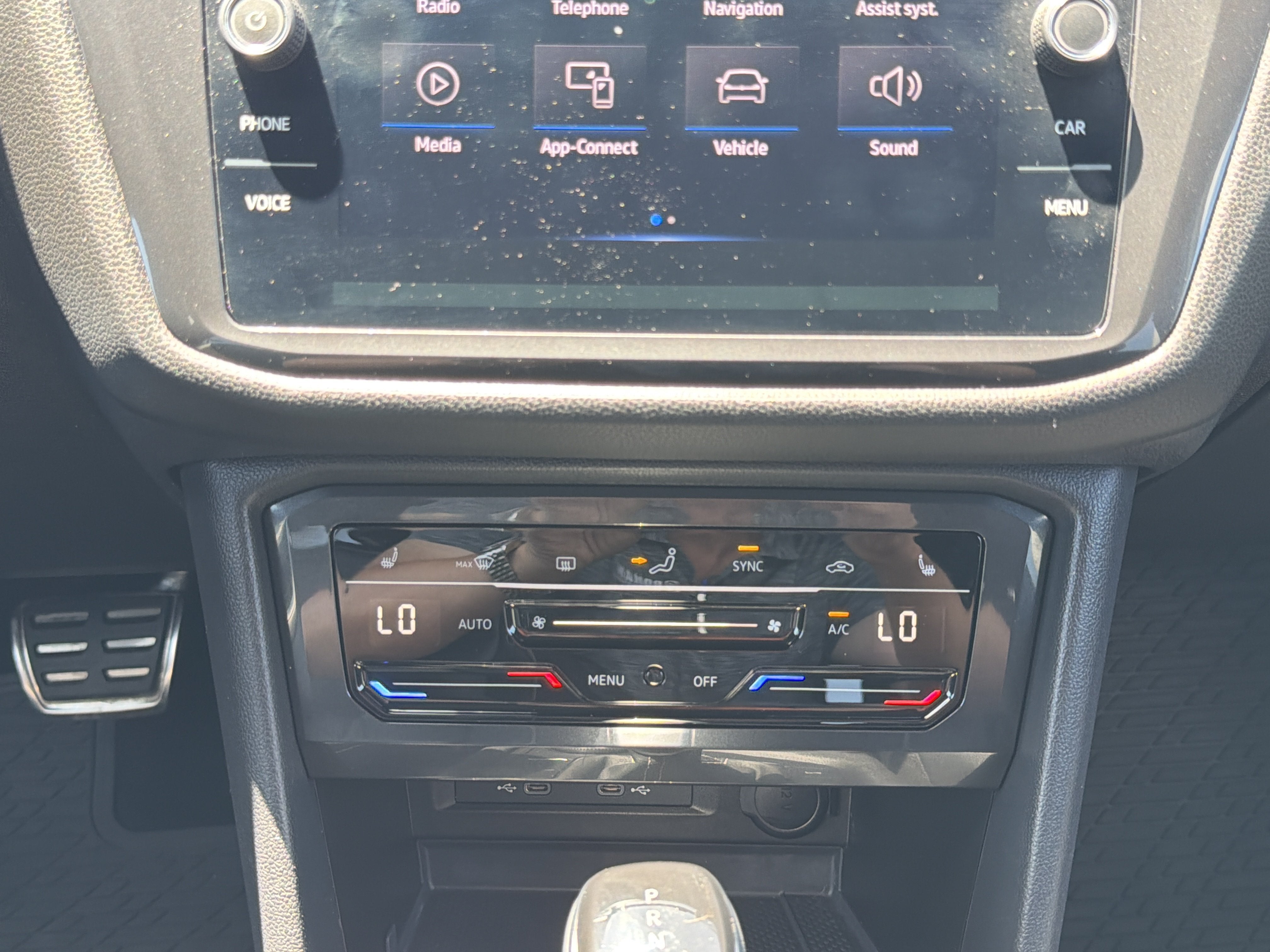 2024 Volkswagen Tiguan 2.0T SE R-Line Black 4MOTION