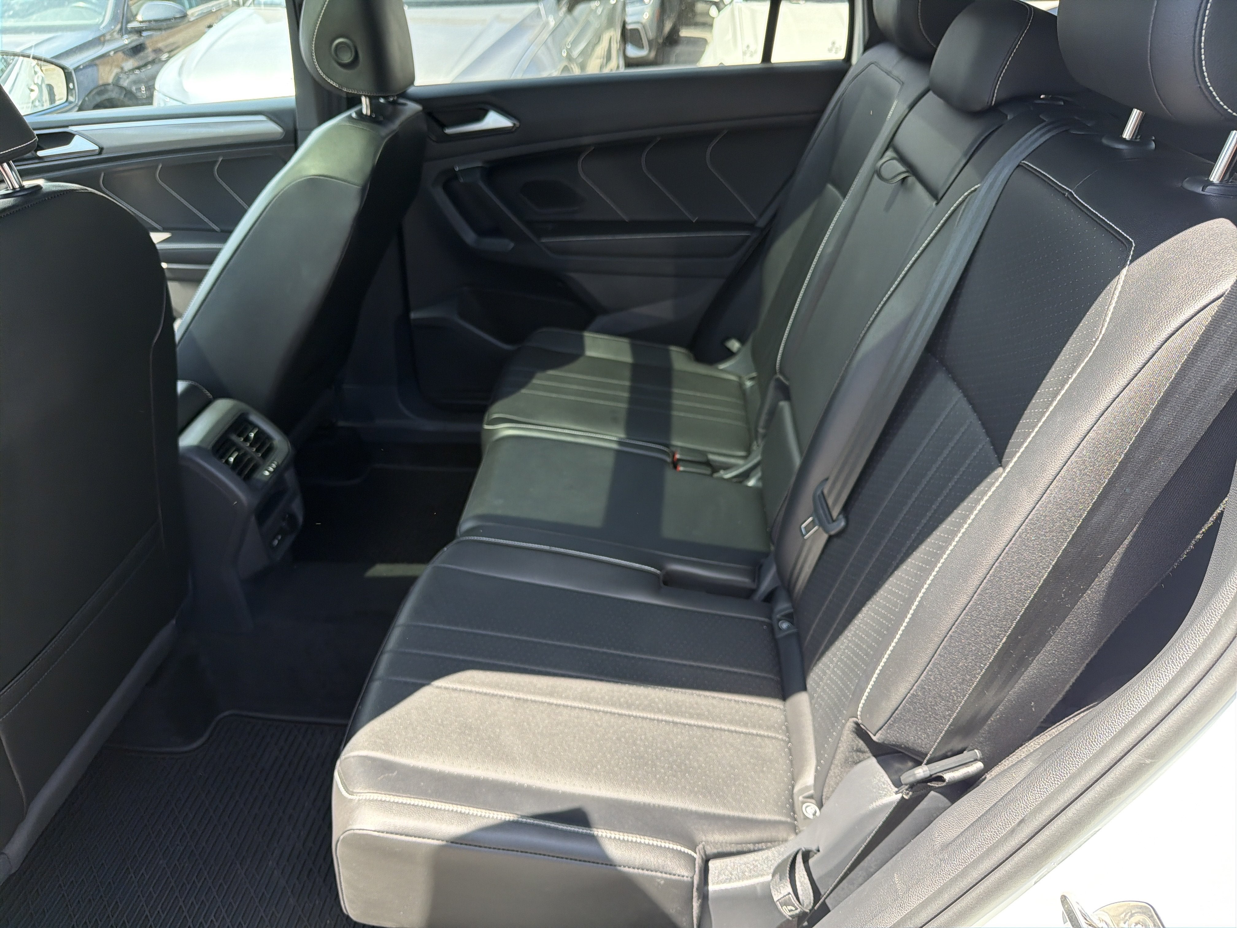 2024 Volkswagen Tiguan 2.0T SE R-Line Black 4MOTION