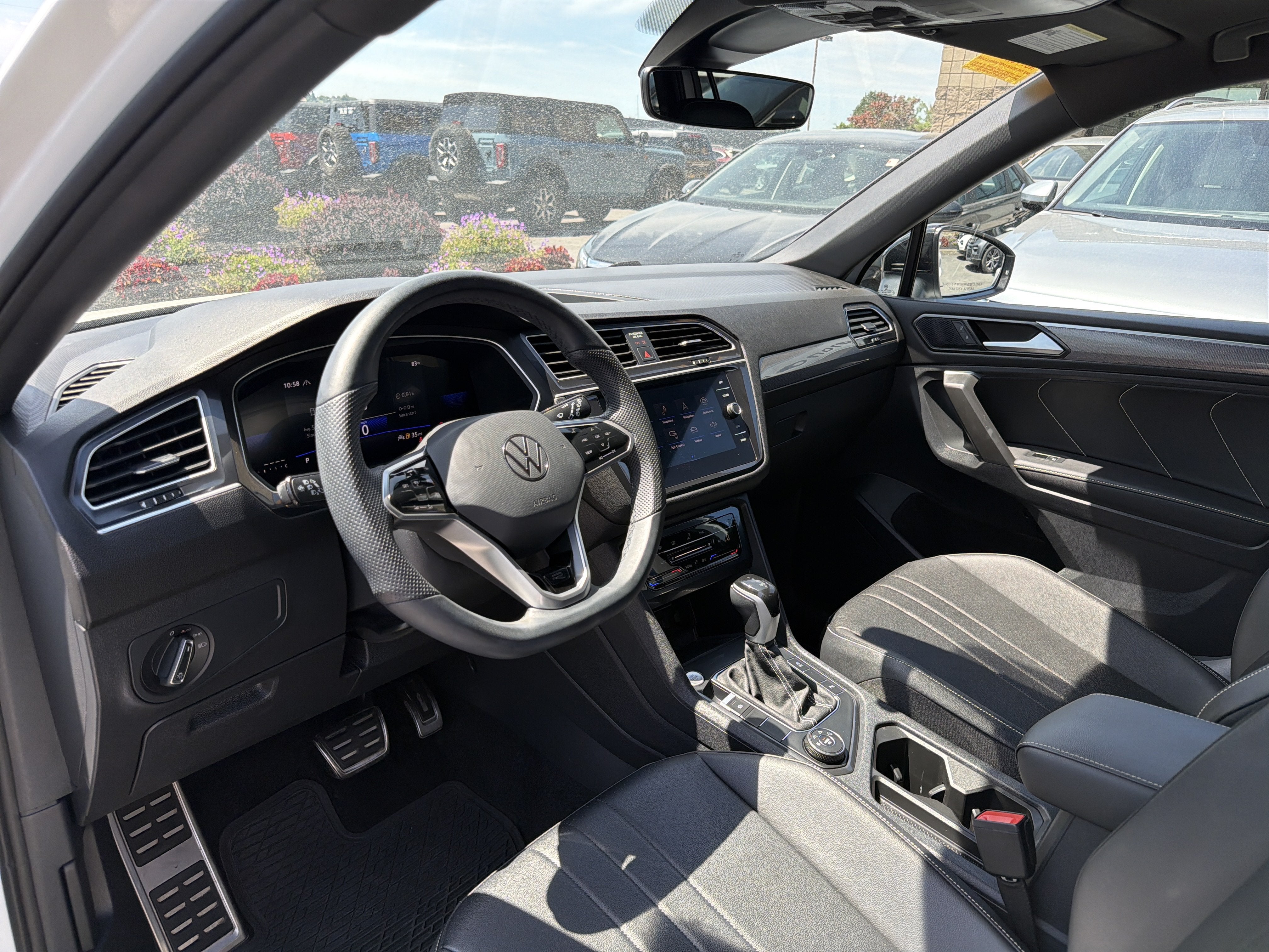 2024 Volkswagen Tiguan 2.0T SE R-Line Black 4MOTION