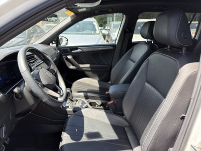 2024 Volkswagen Tiguan 2.0T SE R-Line Black 4MOTION
