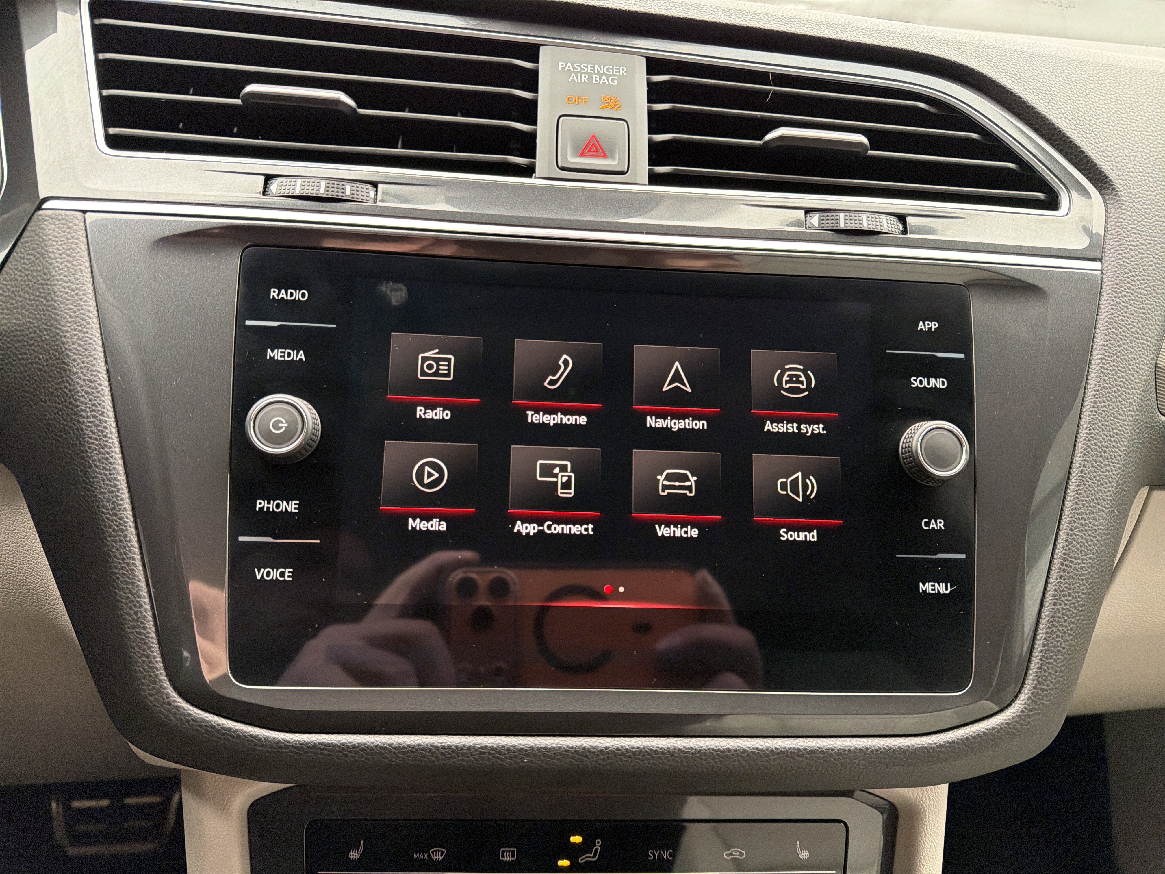 2023 Volkswagen Tiguan SE R-Line Black