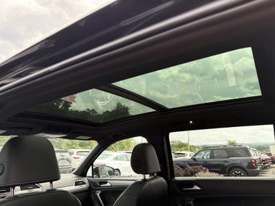 2024 Volkswagen Tiguan 2.0T SE R-Line Black 4MOTION