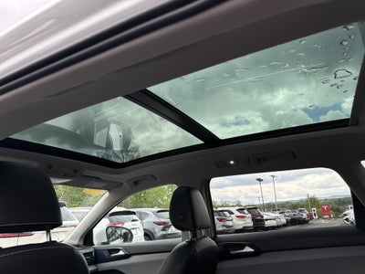 2023 Volkswagen Taos SE 4MOTION *Ltd Avail*