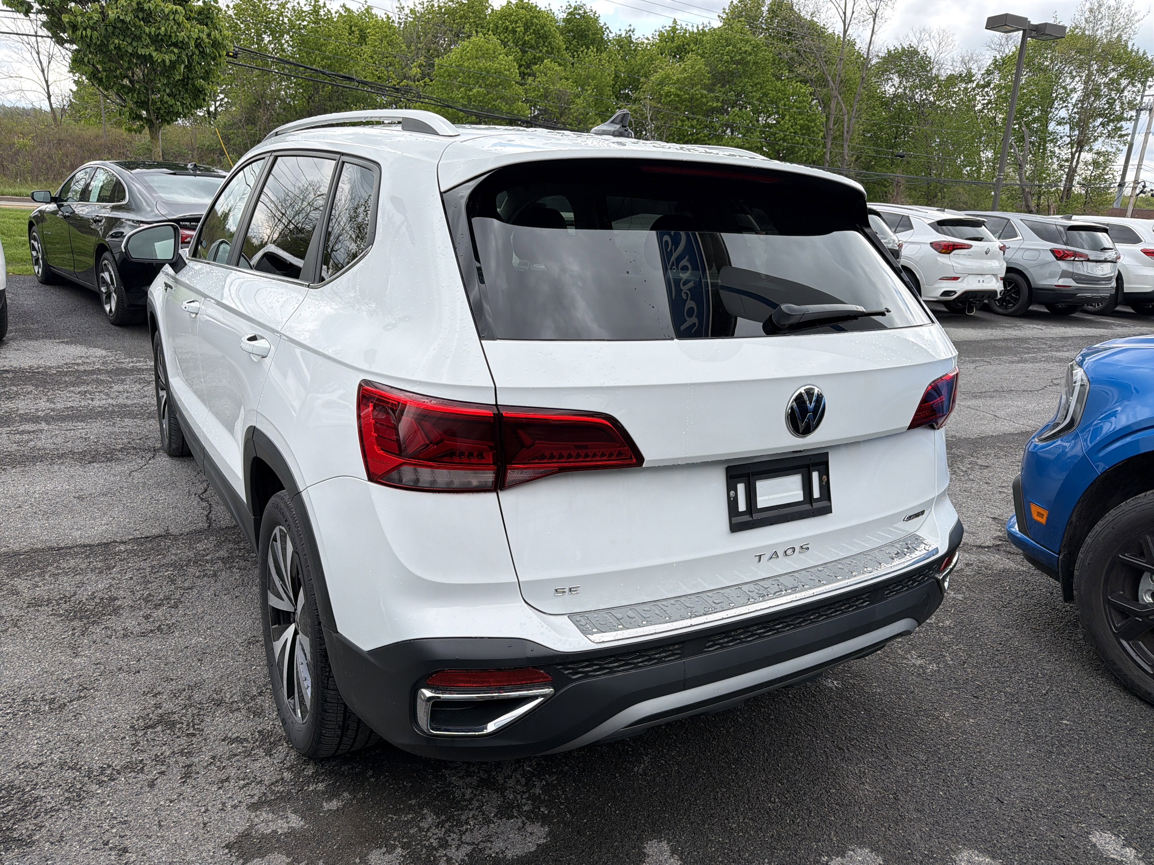 2023 Volkswagen Taos SE 4MOTION *Ltd Avail*