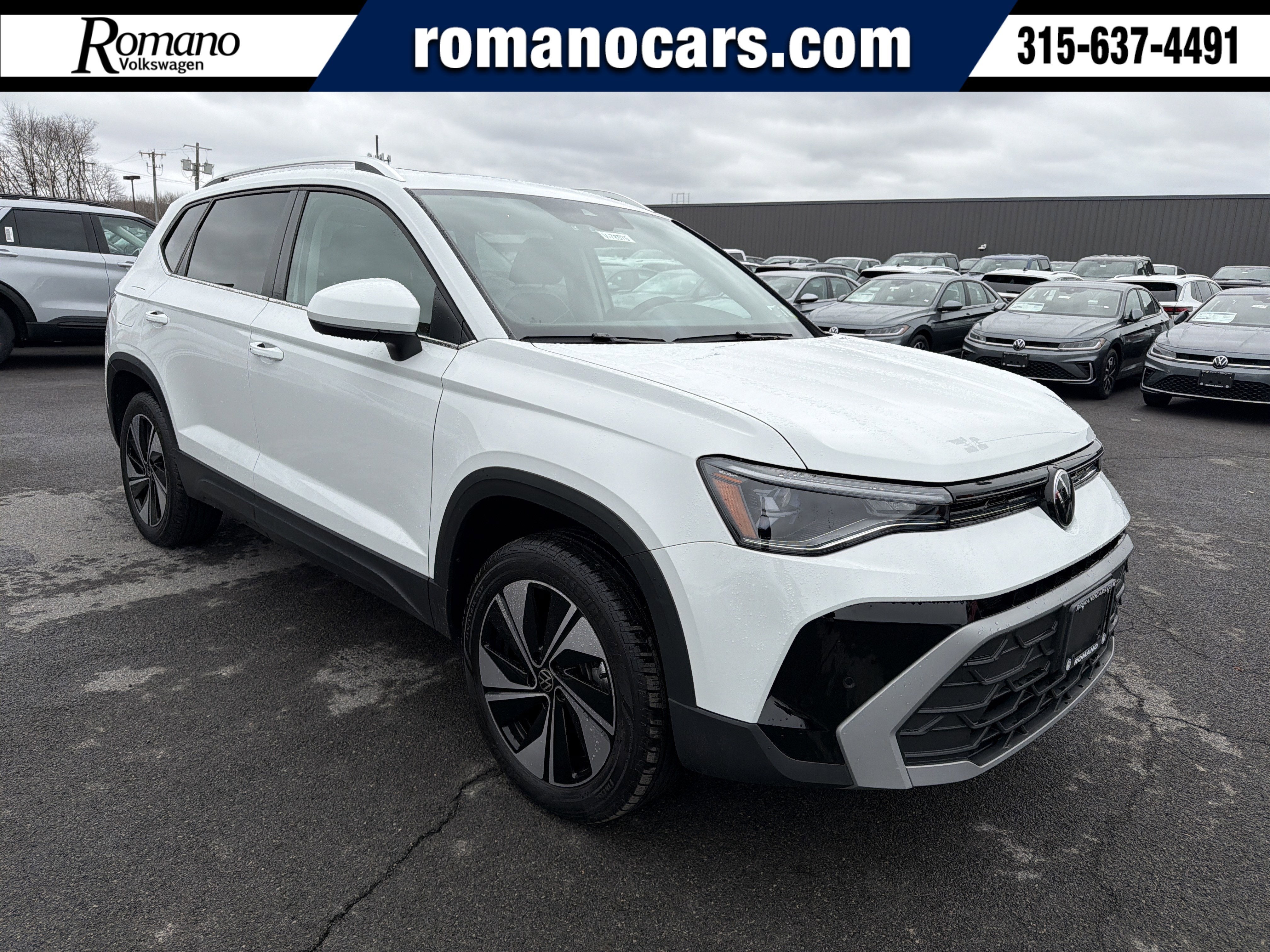 2025 Volkswagen Taos SE 4MOTION