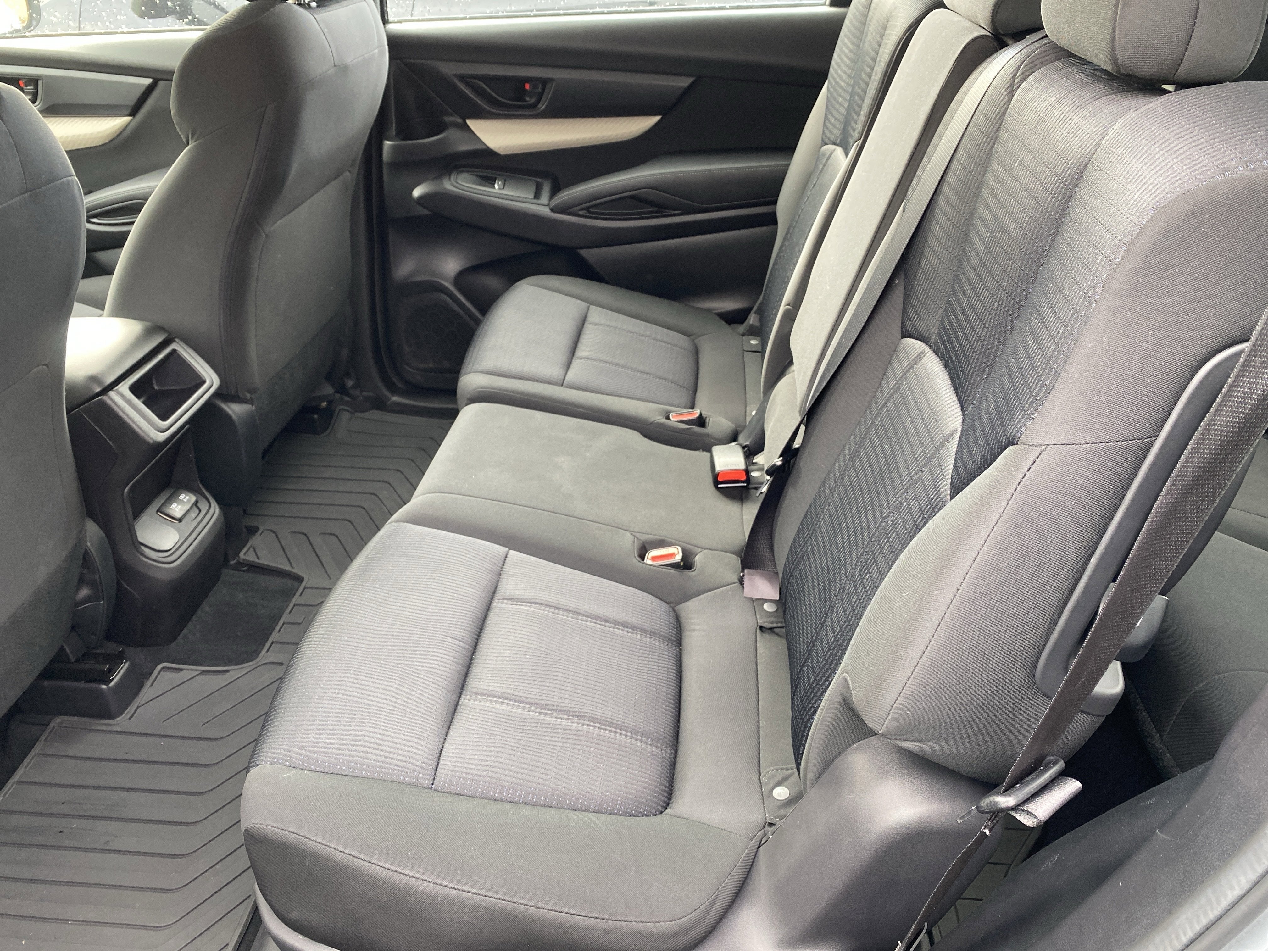 2022 Subaru Ascent Base 8-Passenger