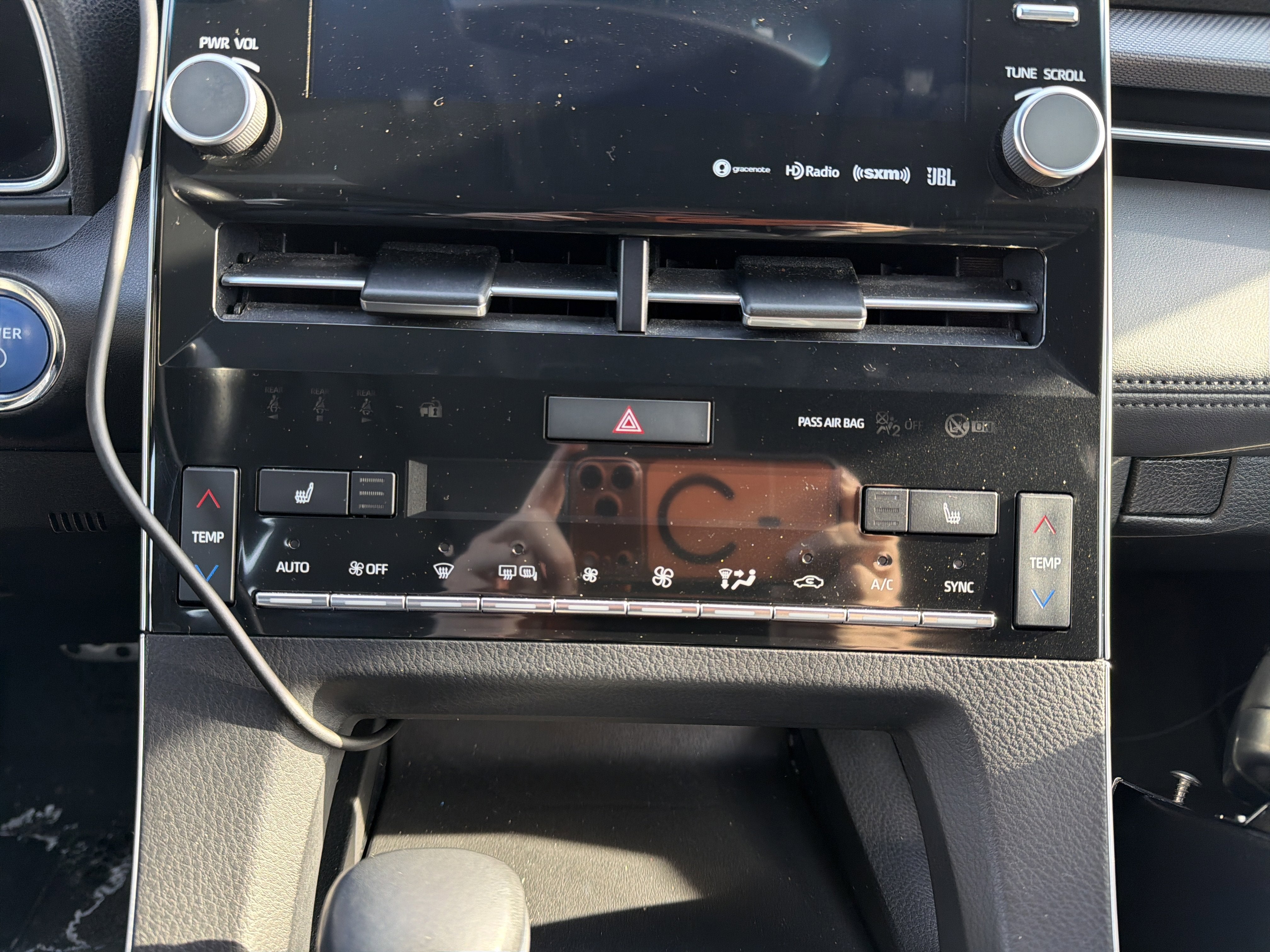 2019 Toyota Avalon XSE Hybrid