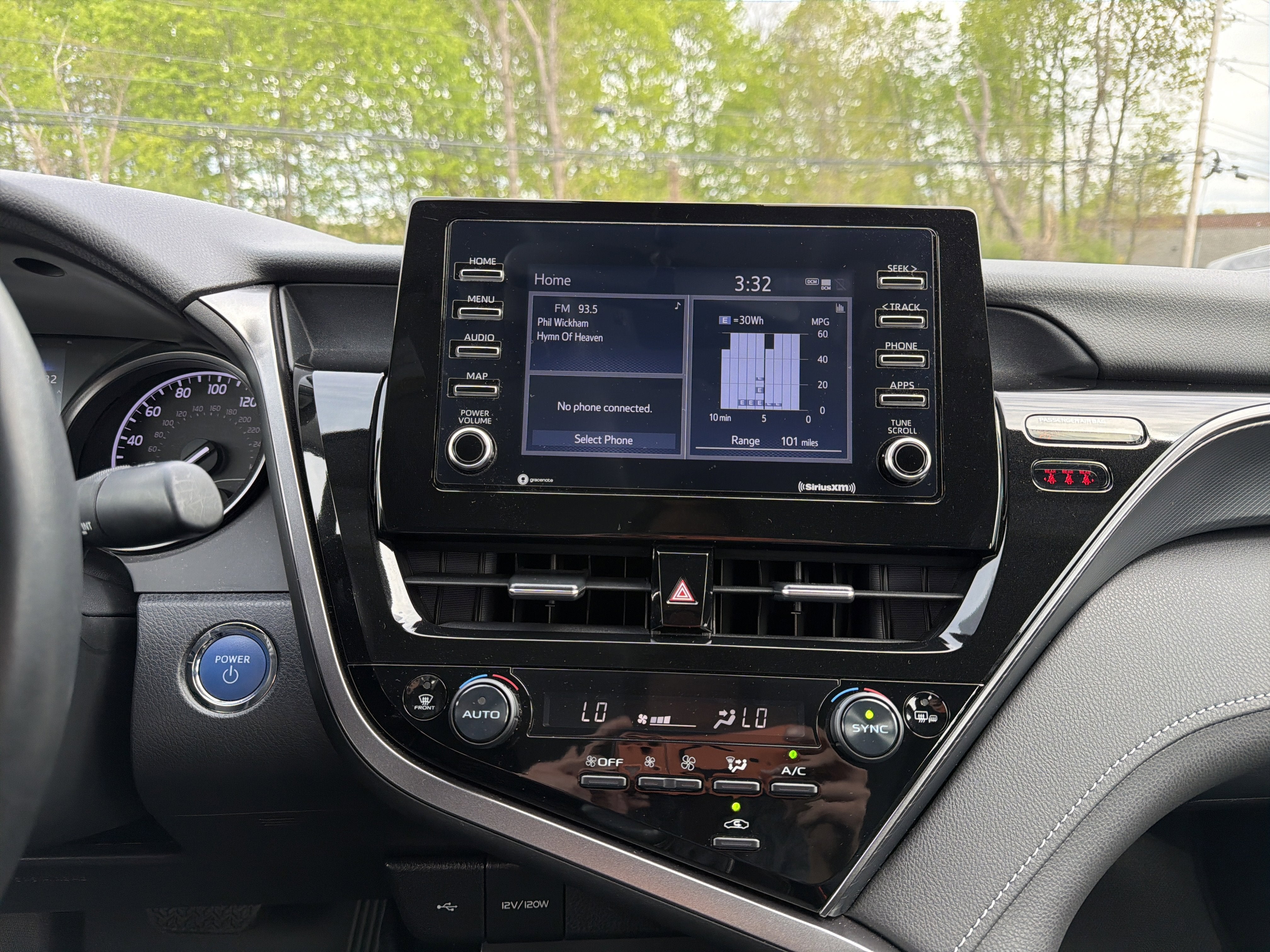 2023 Toyota Camry Hybrid SE