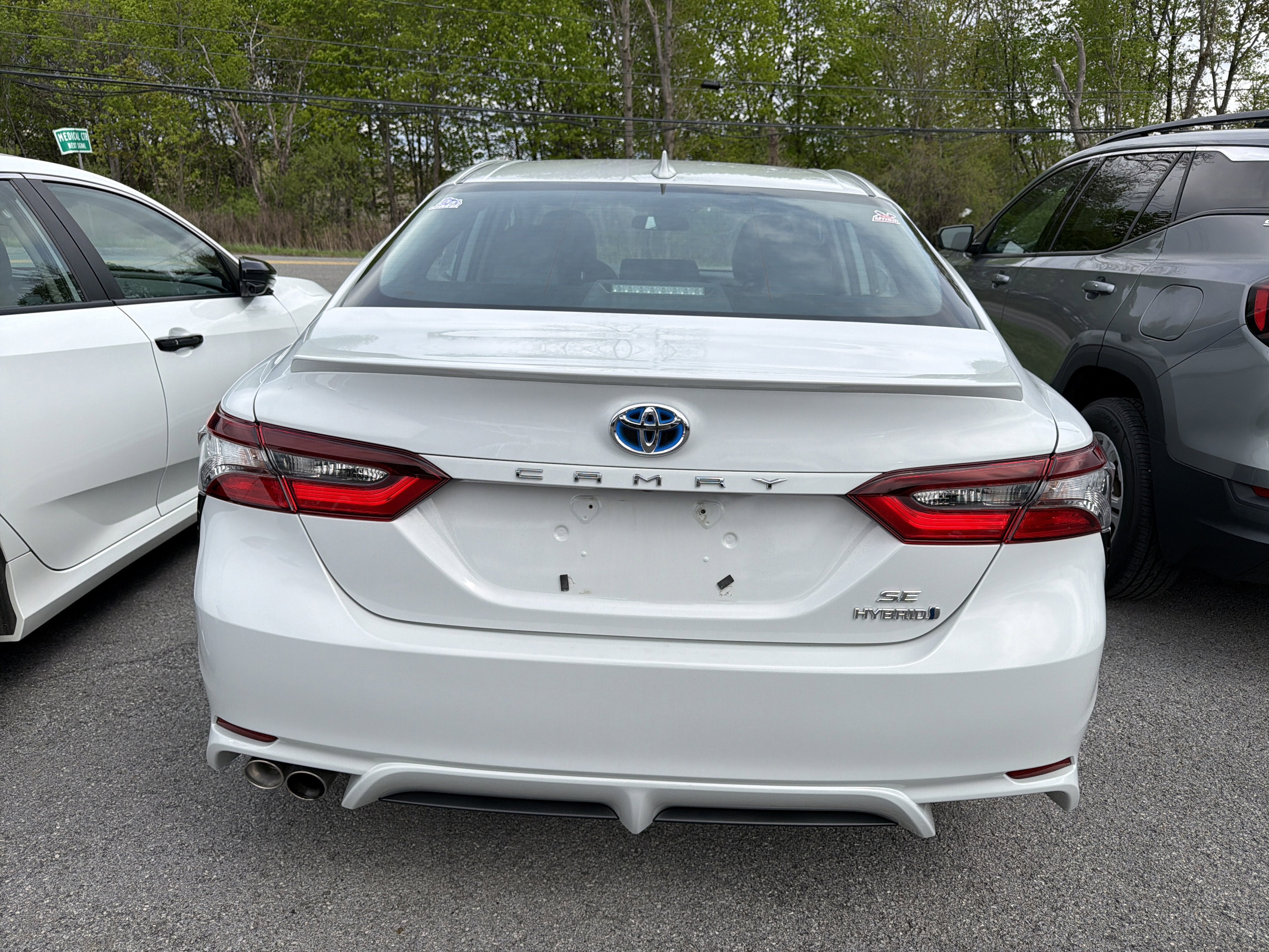 2023 Toyota Camry Hybrid SE