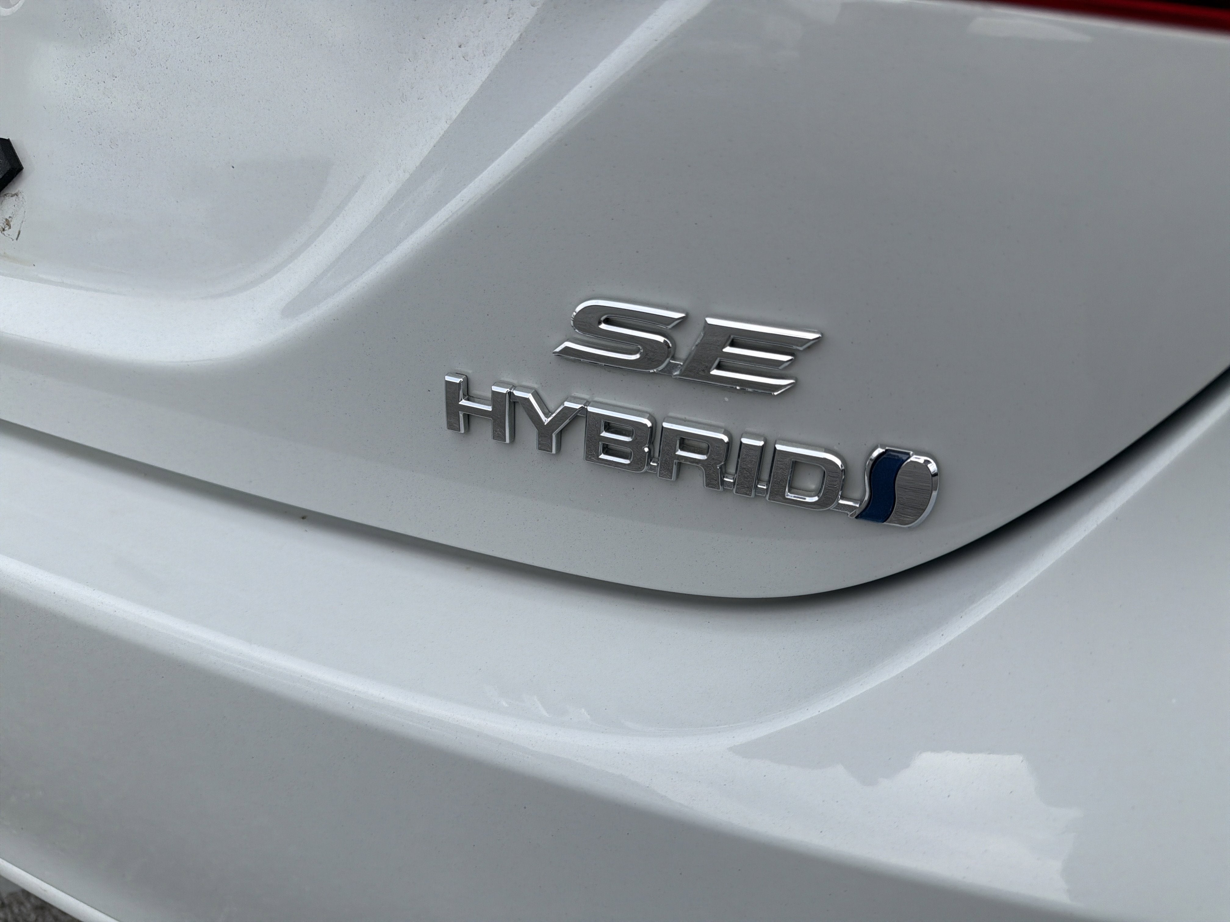 2023 Toyota Camry Hybrid SE