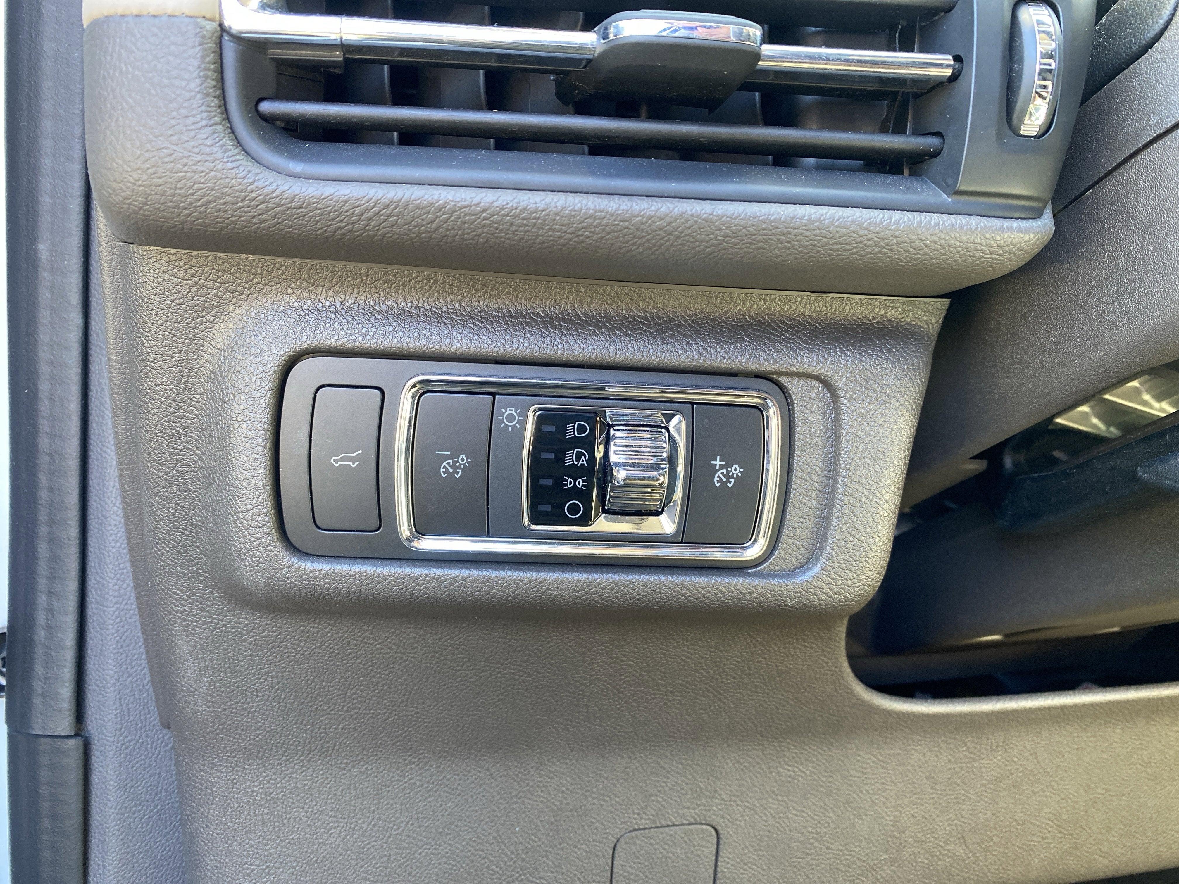 2022 Lincoln Corsair Standard