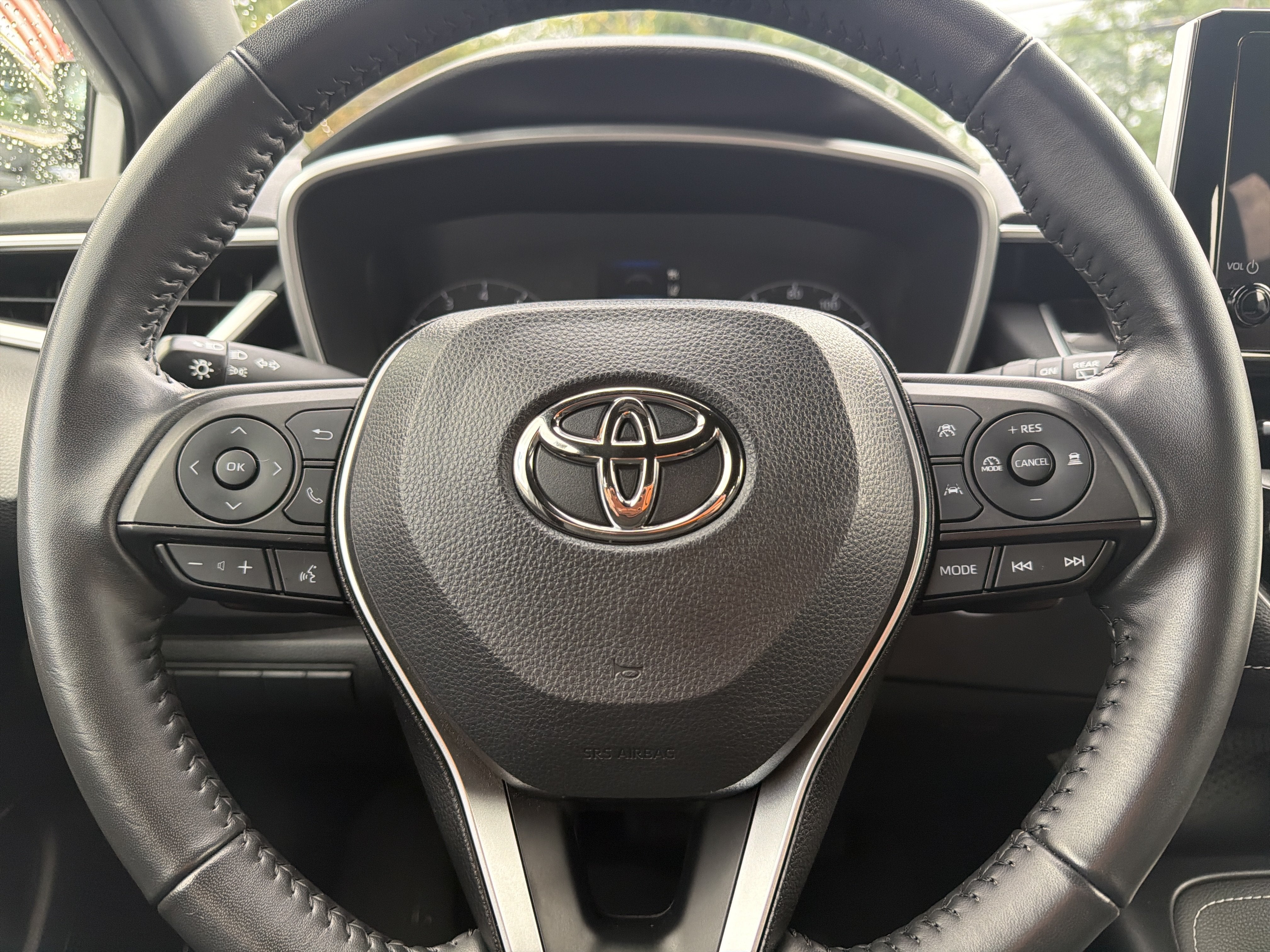 2023 Toyota Corolla Hatchback SE
